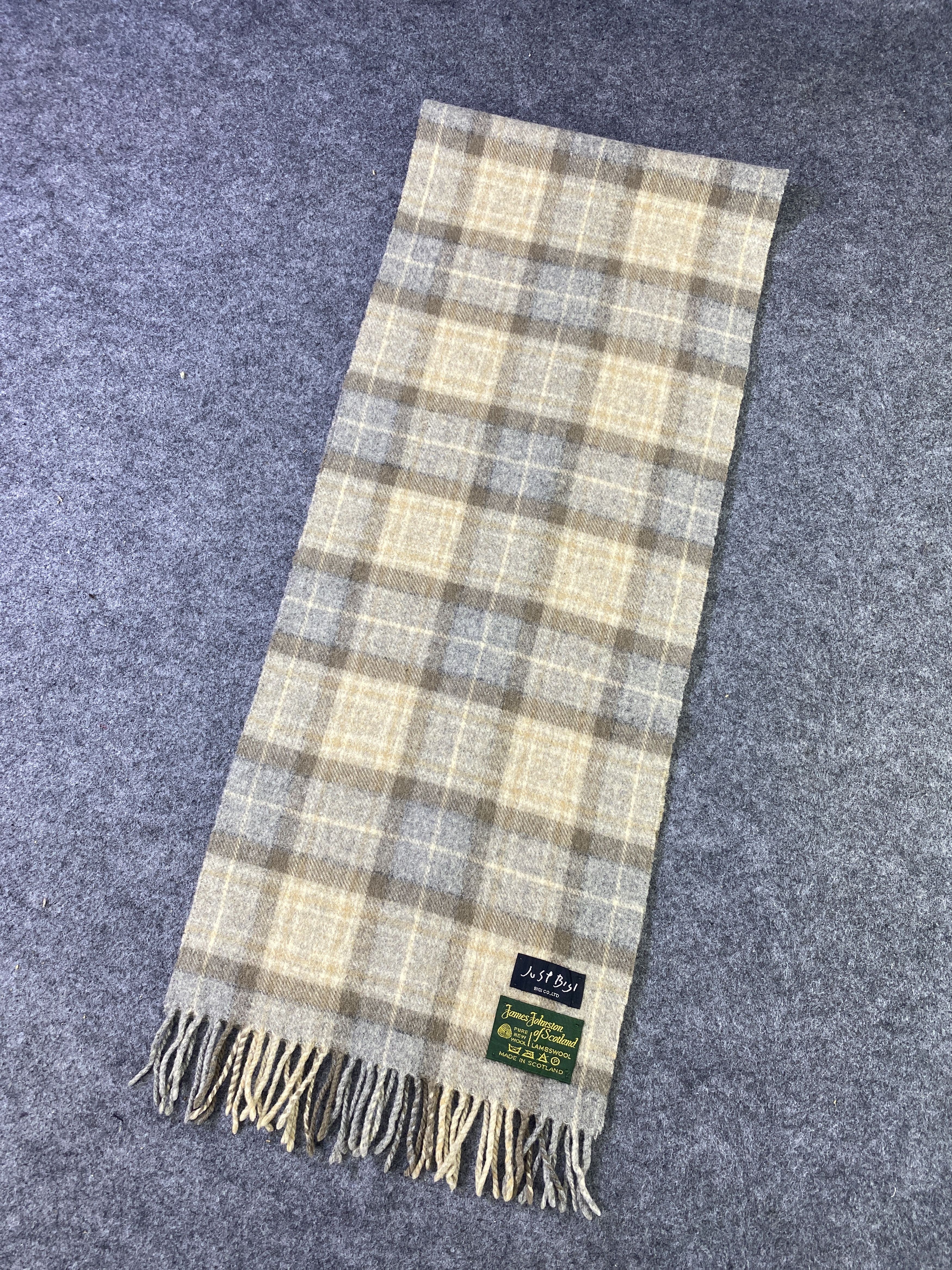 Designer JAMES JOHNSTON OF SCOTLAND Scarf / Muffler / Neckwear -T875 Size ONE SIZE - 2 Thumbnail
