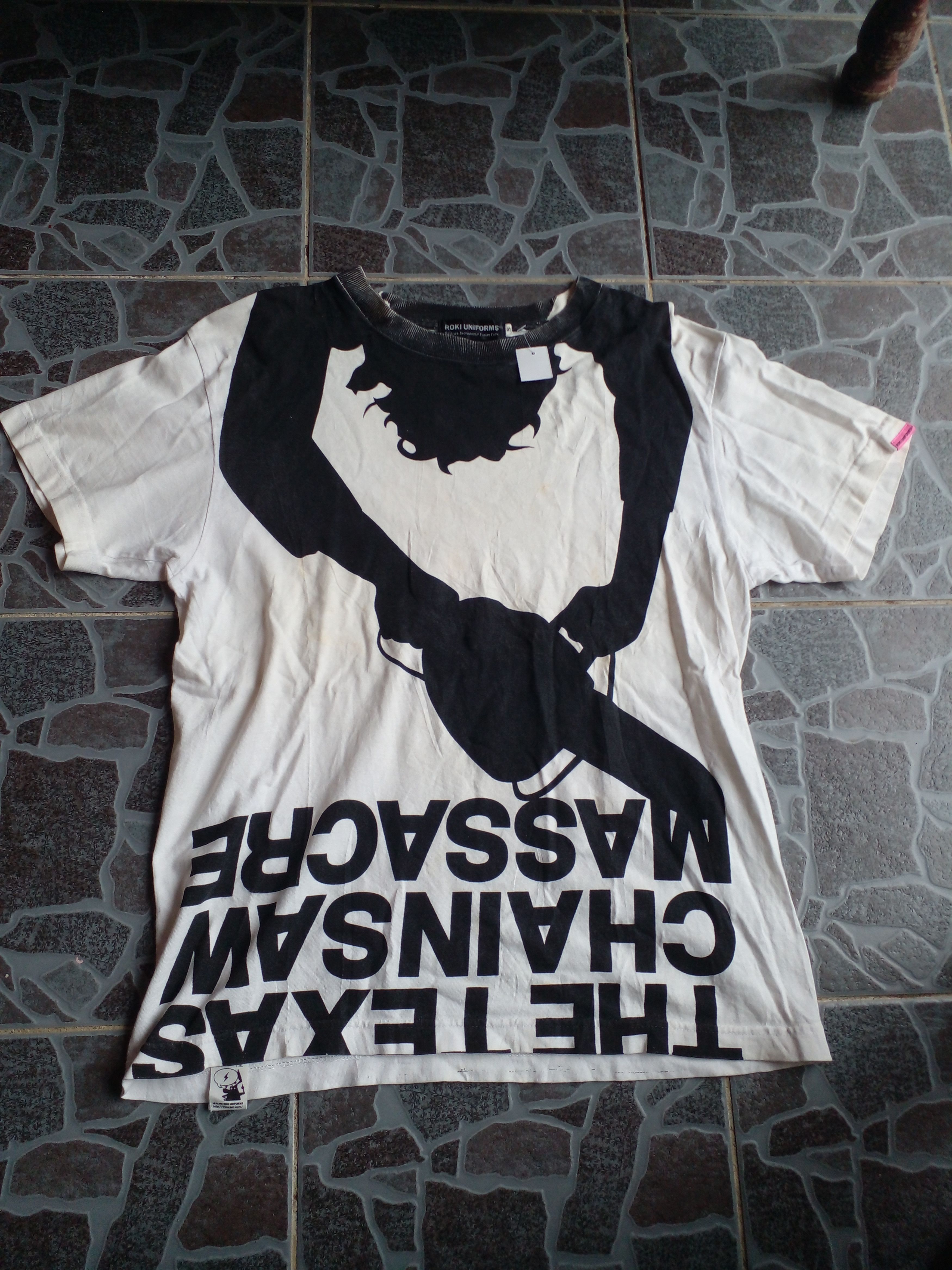 image of Movie x Vintage The Texas Chainsaw Massacre in Black/White, Men's (Size Small)