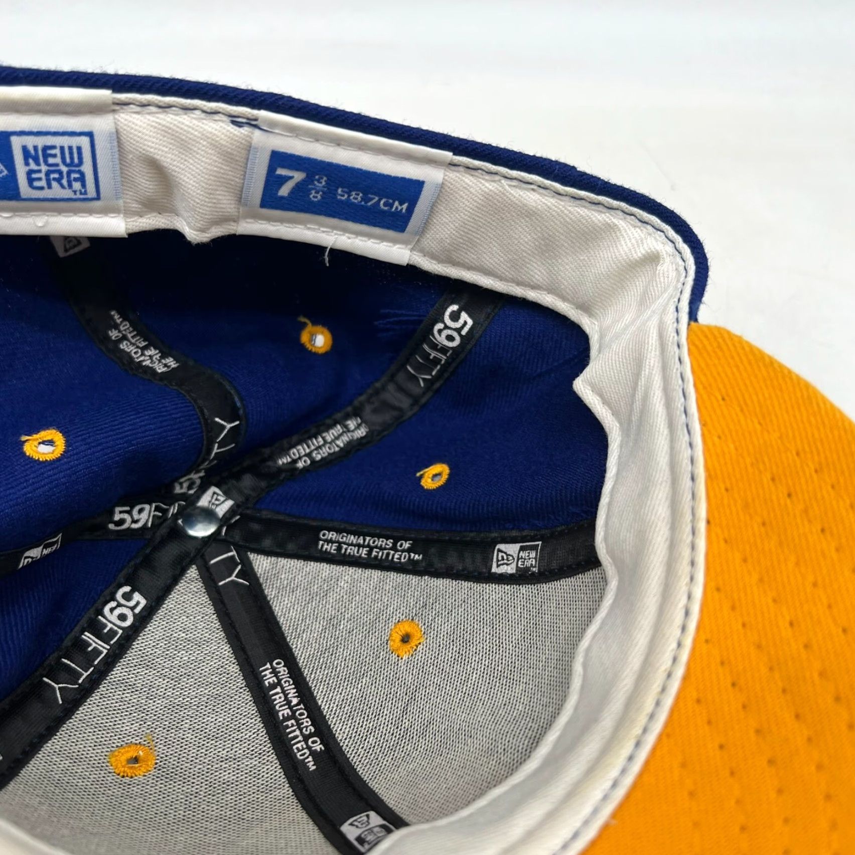 New Era VINTAGE New Era Buffalo Sabres Hat Baseball Cap Fitted 7 3/8 Blue Canvas 90s Retro Sports Men Size ONE SIZE - 4 Thumbnail