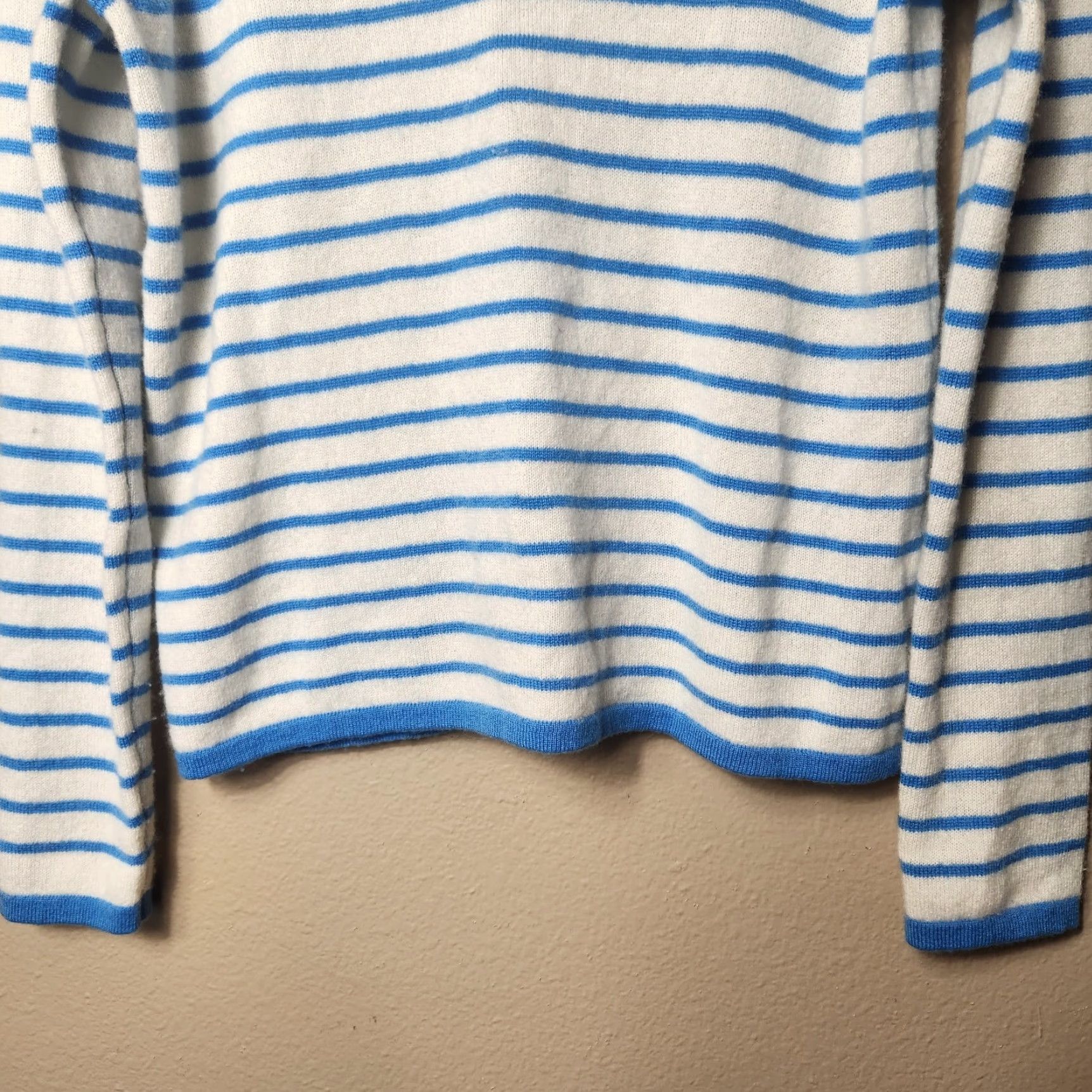 Vintage CJ Laing Palm Beach Blue Ivory Stripe 100% Cashmere Turtleneck Sweater-Size S Womens Pullover Knit Size S / US 4 / IT 40 - 3 Thumbnail