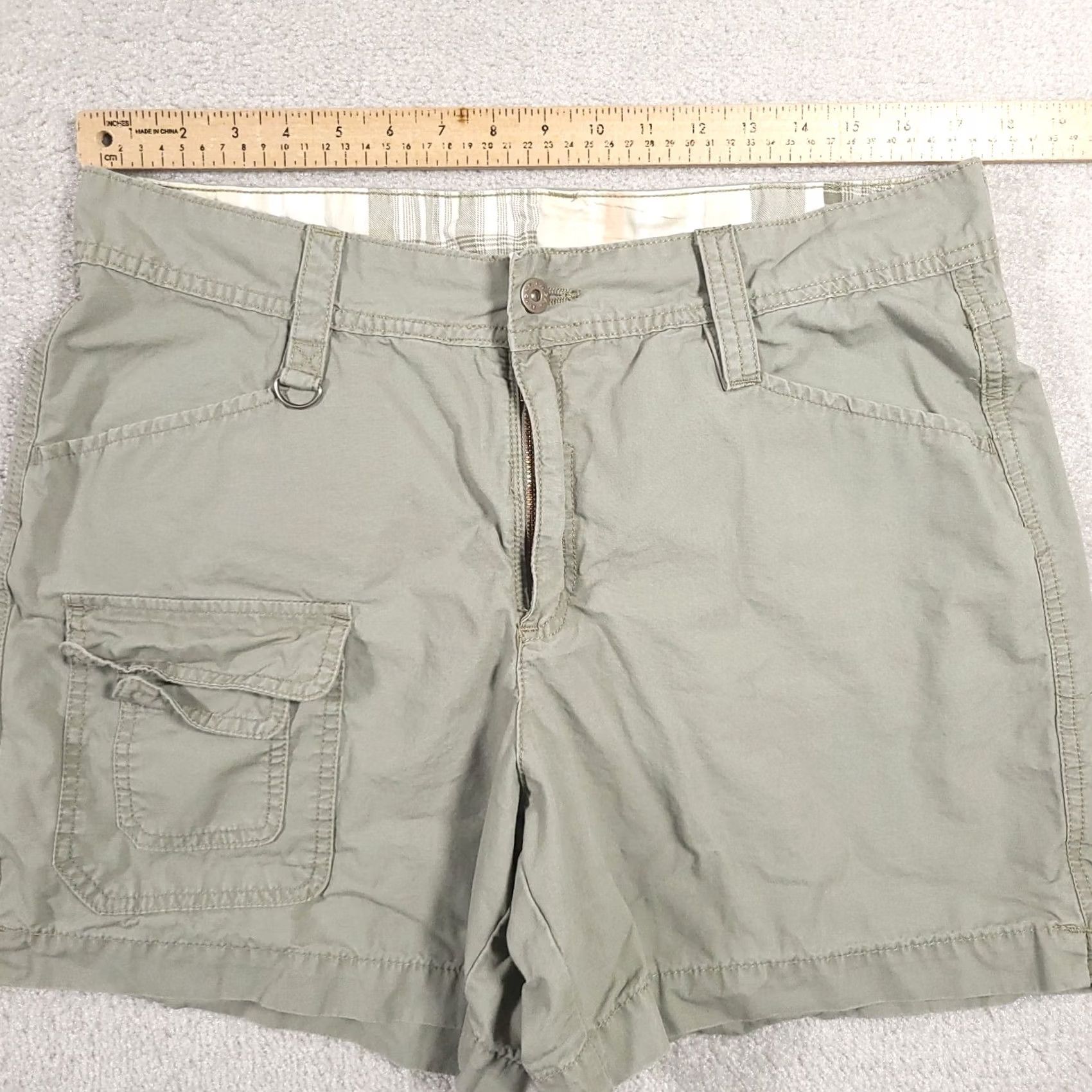 Lee Vtg Riders by Lee Cargo Shorts Women’s 16 Green 5" Mid Rise 5-Pocket Casual Cotton Blend Denim Style 90s Size 38" / US 16 / IT 52 - 6 Thumbnail