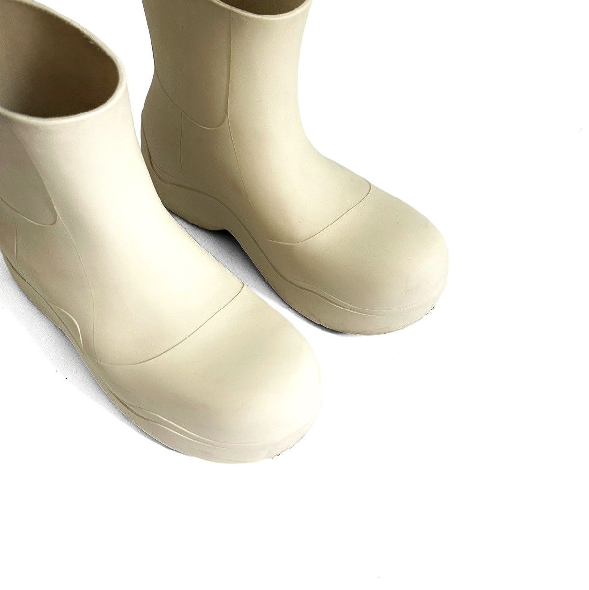 Bottega Veneta Bottega veneta puddle boots sea salt Size US 8 / EU 41 - 3 Thumbnail