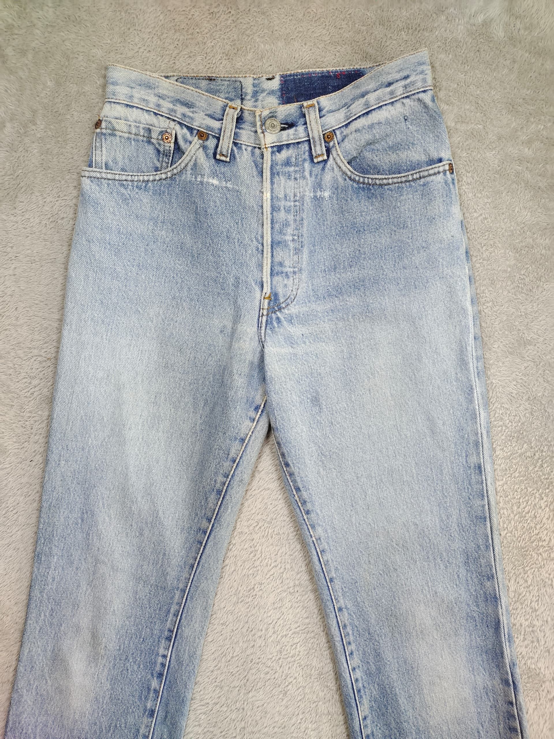 Levi's Vintage 1980 Levi’s 501 Pre-Shrunk Light Wash Denim Jeans Size US 26 / EU 42 - 2 Thumbnail