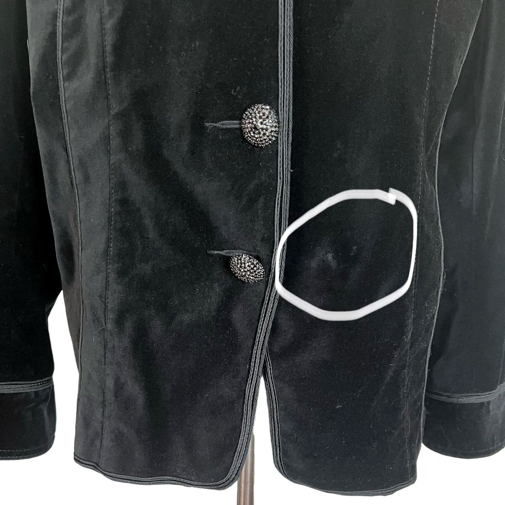 Velvet Reba Velvet Jacket Blazer Black Embellished Details Mandarin Collar Women’s 1X Blazer Plus 1X Womens Velvet Jacket Size XL / US 12-14 / IT 48-50 - 4 Thumbnail