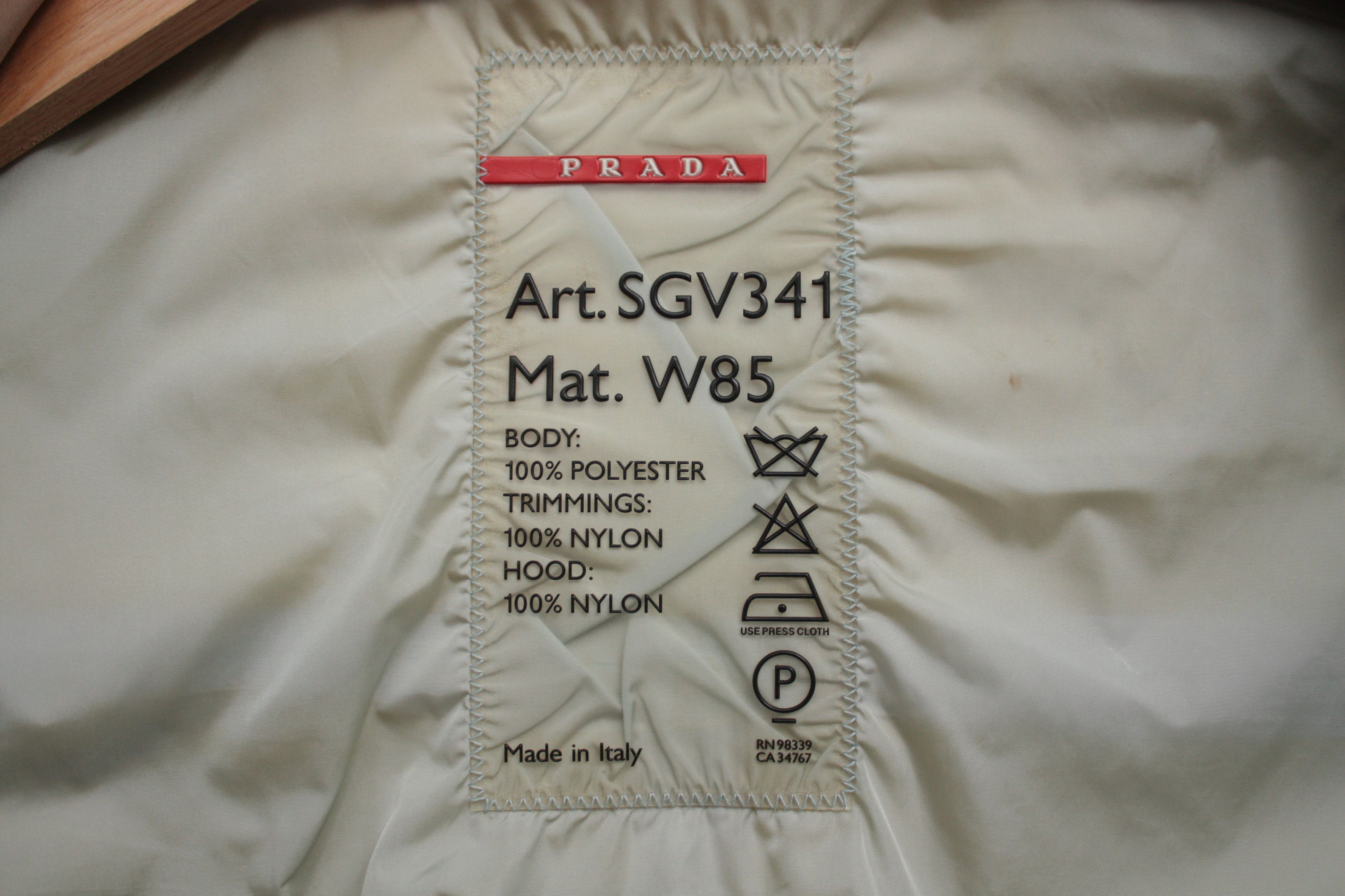 Prada Prada Gore-Tex Beige Jacket Men's 48 ART.SGV341 Size US M / EU 48-50 / 2 - 5 Thumbnail