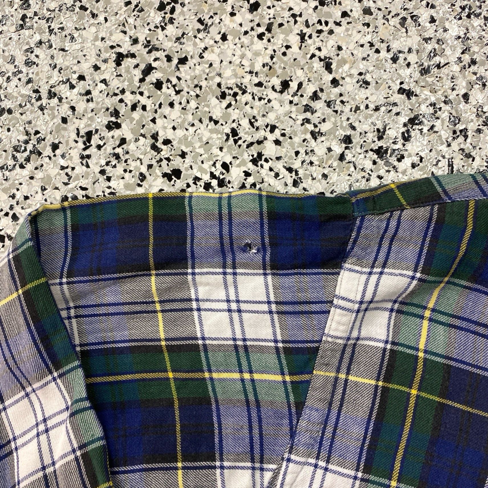 Vintage VINTAGE L.L. Bean Button-Down Shirt Plaid Green XL Mens USA MADE Shirt Size US XL / EU 56 / 4 - 2 Thumbnail