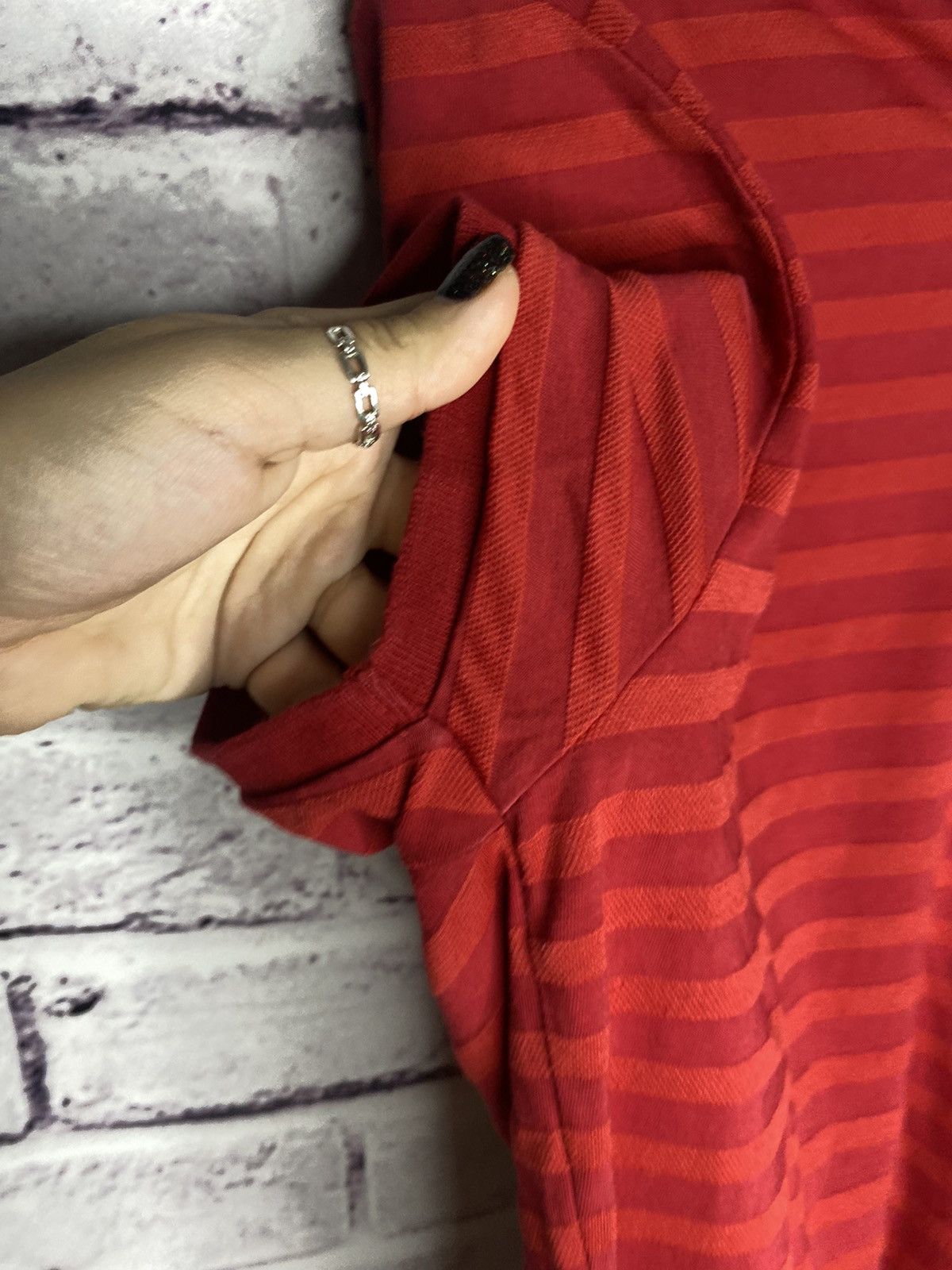 Burberry Men's vintage red luxury polo Burberry sportswear T-shirt Size US M / EU 48-50 / 2 - 7 Thumbnail