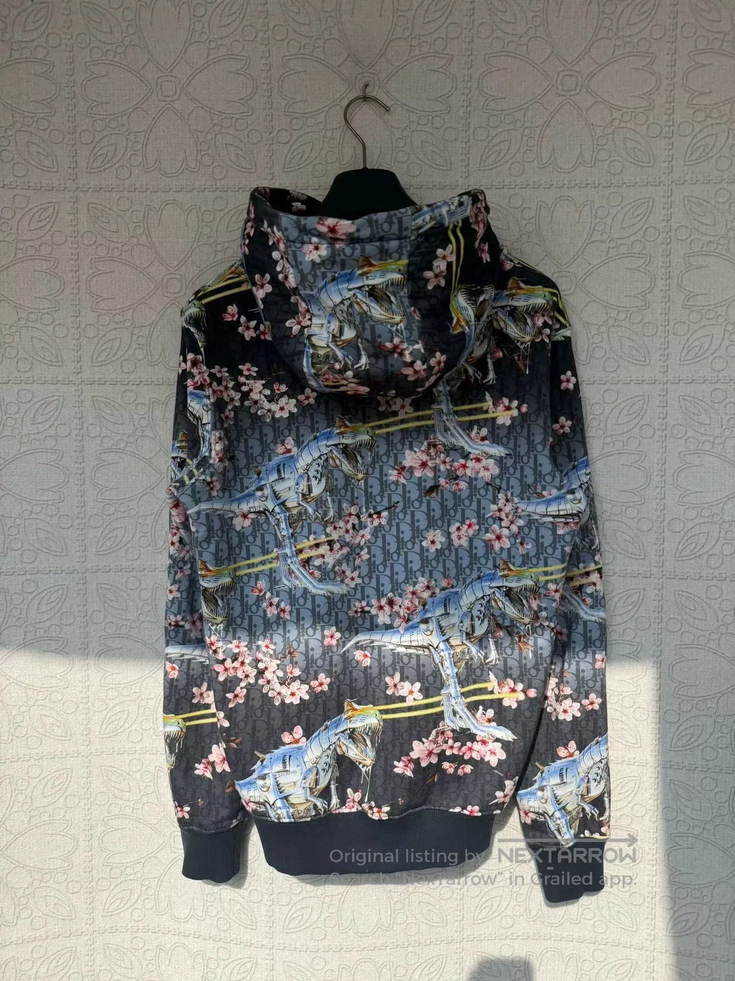 Dior dior x sorayama full print hoodie. Size US S / EU 44-46 / 1 - 2 Thumbnail
