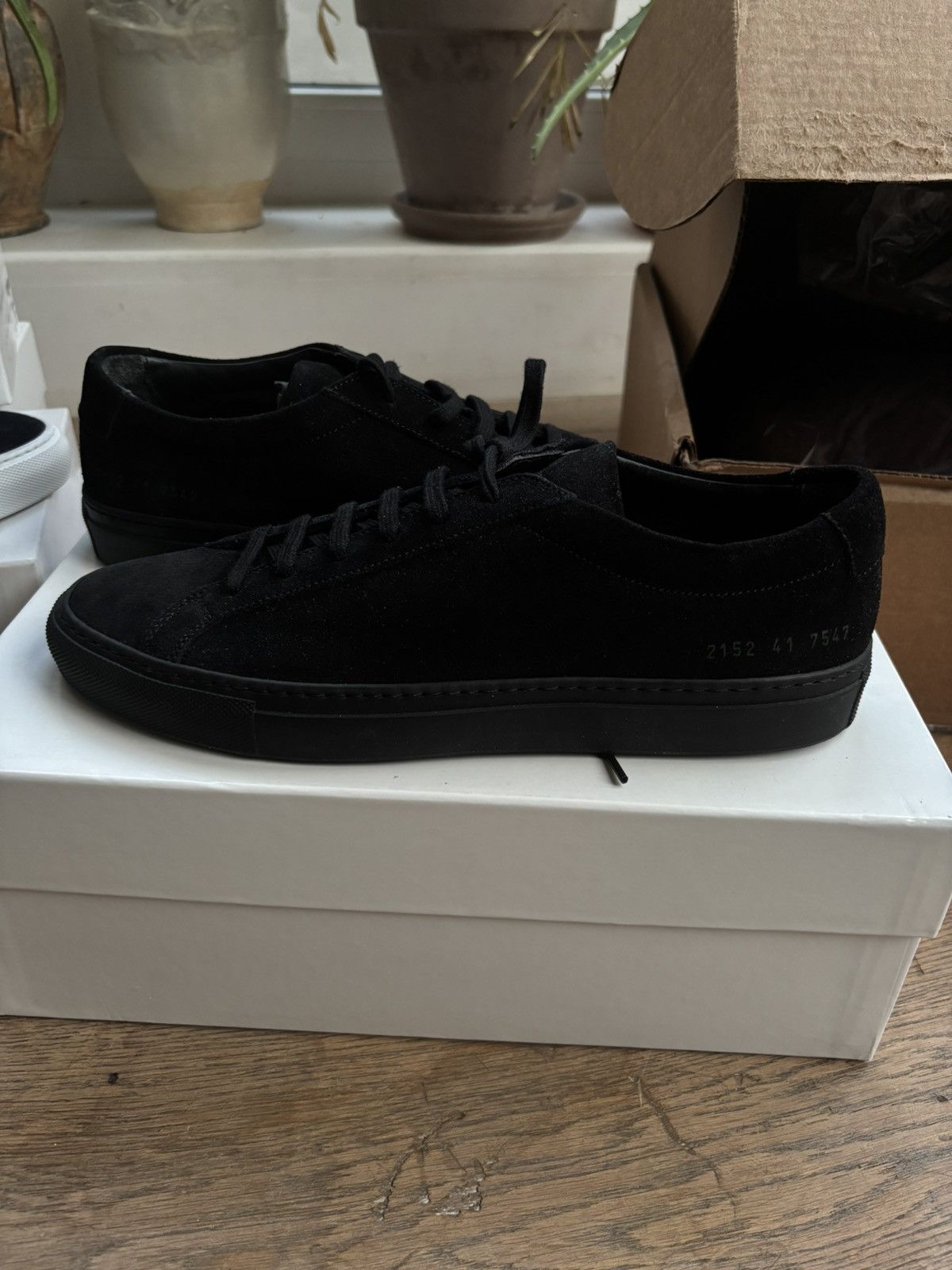 Common Projects Common Projects Achilles Triple Black Suede US8 Brand new Size US 8 / EU 41 - 1 Thumbnail
