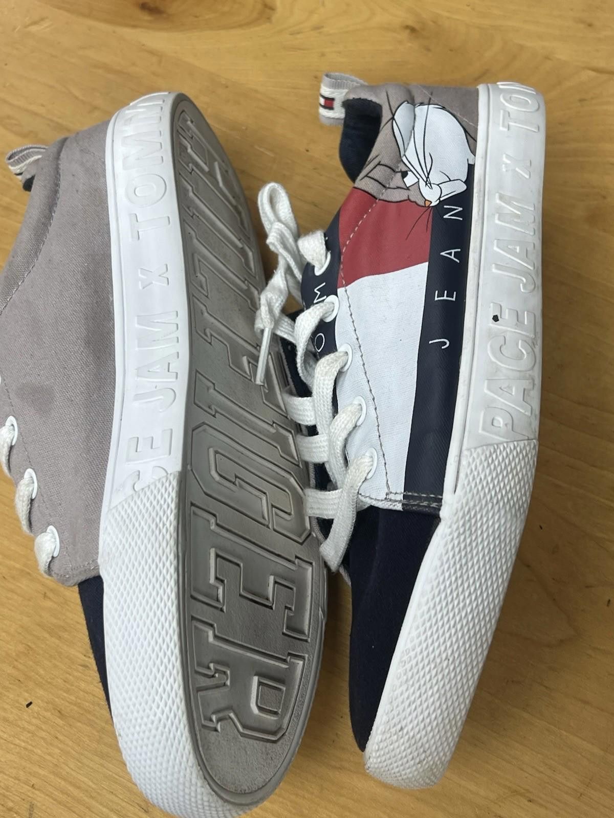Tommy Hilfiger Tommy Hilfiger A New Legacy Space Jam Gray Blue Shoes 5 Size US 5 / EU 37 - 5 Thumbnail
