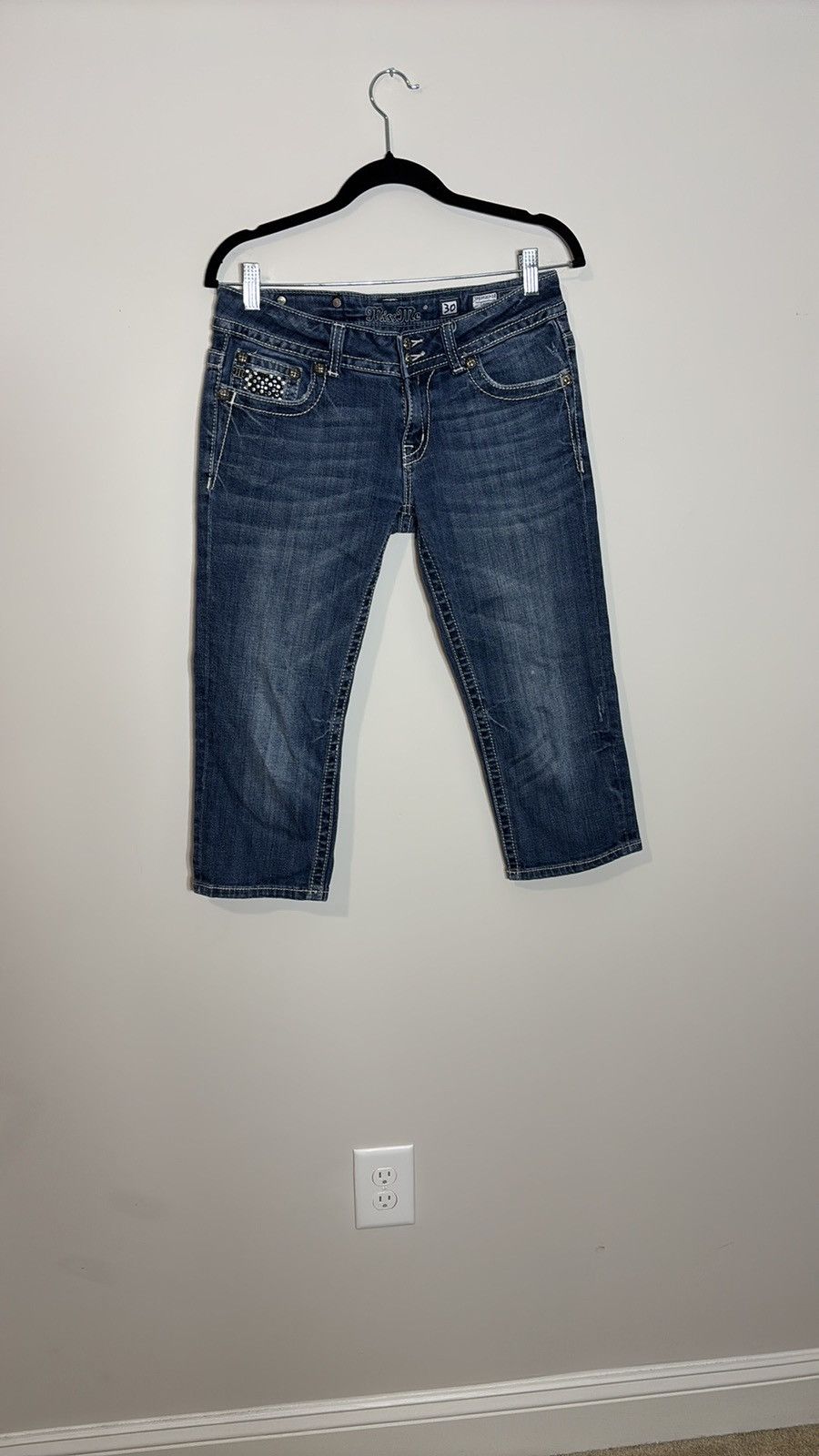 Miss Me Miss Me Capri Jeans Size 31" - 1 Thumbnail