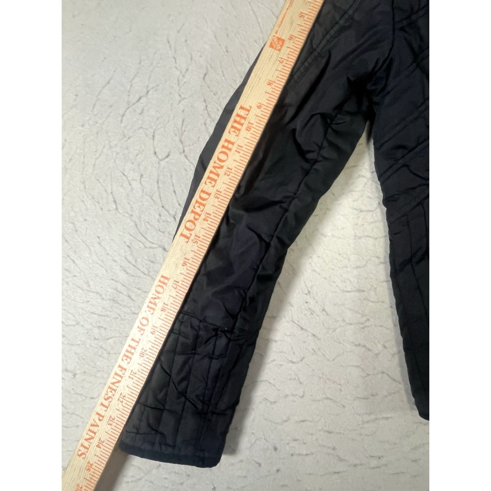 Fox Racing Fox Puffer Jacket Women's XS Black Winter Quilted Full Zip Short Regular Puffer Jacket Logo Fox Theme Casual Travel Jacket Size XS / US 0-2 / IT 36-38 - 5 Thumbnail