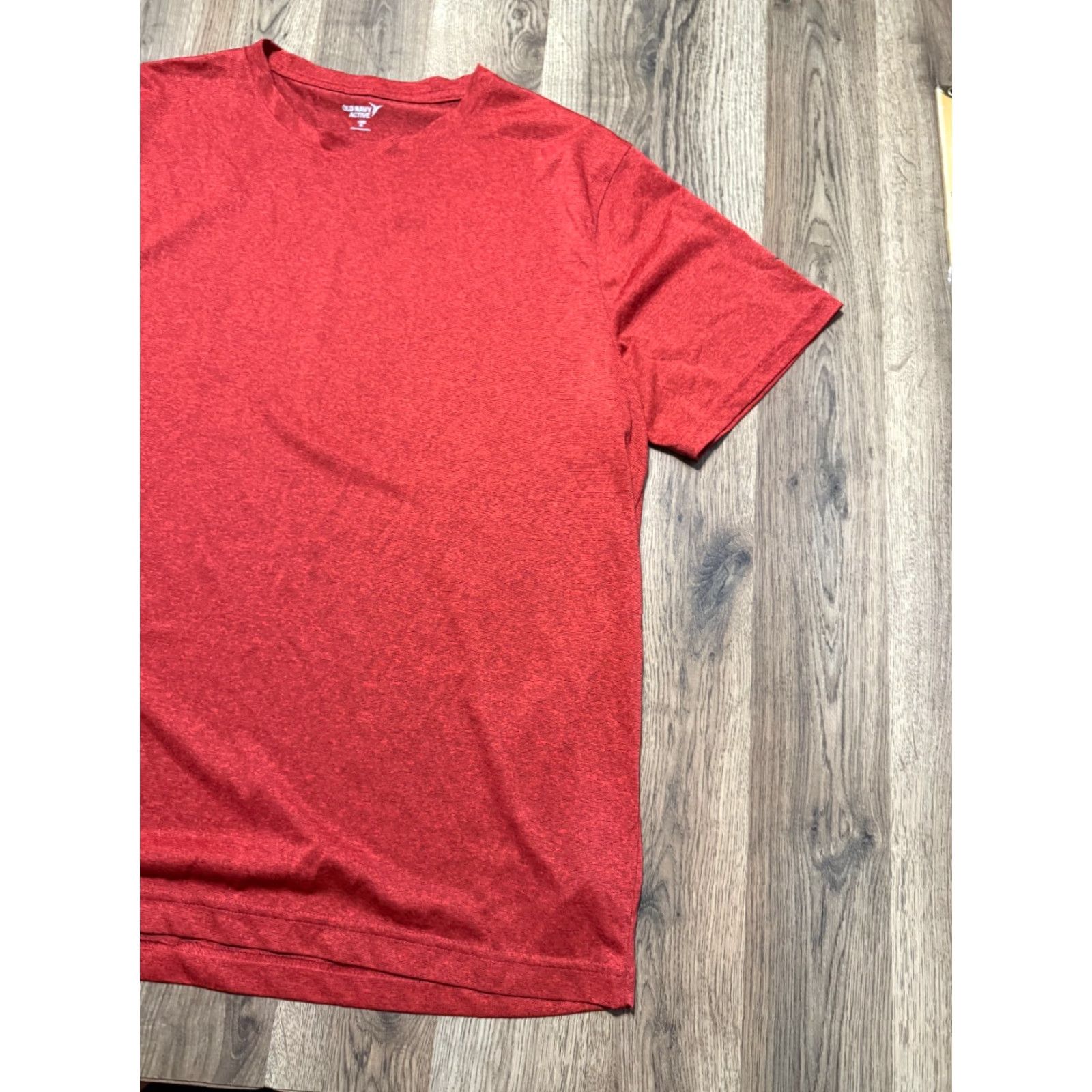 Old Navy Old Navy Active Shirt Men XL Red CORE Athletic Wear T-Shirt Short Sleeve Crew Neck Cotton Knit Regular Size US XL / EU 56 / 4 - 4 Thumbnail