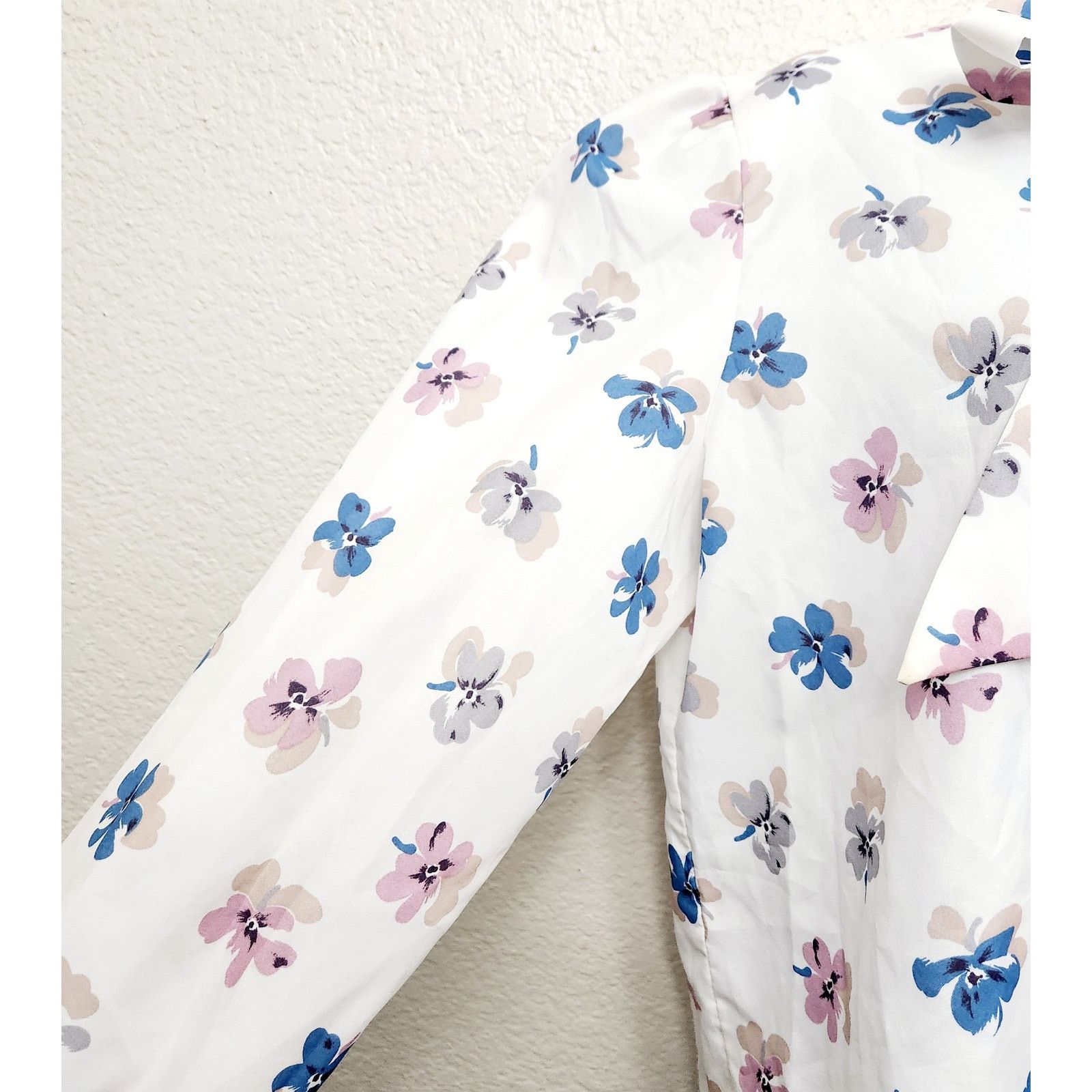 Other Vintage Cos Cob White Blue Floral Neck Tie Button Top 14 Size XL / US 12-14 / IT 48-50 - 3 Thumbnail