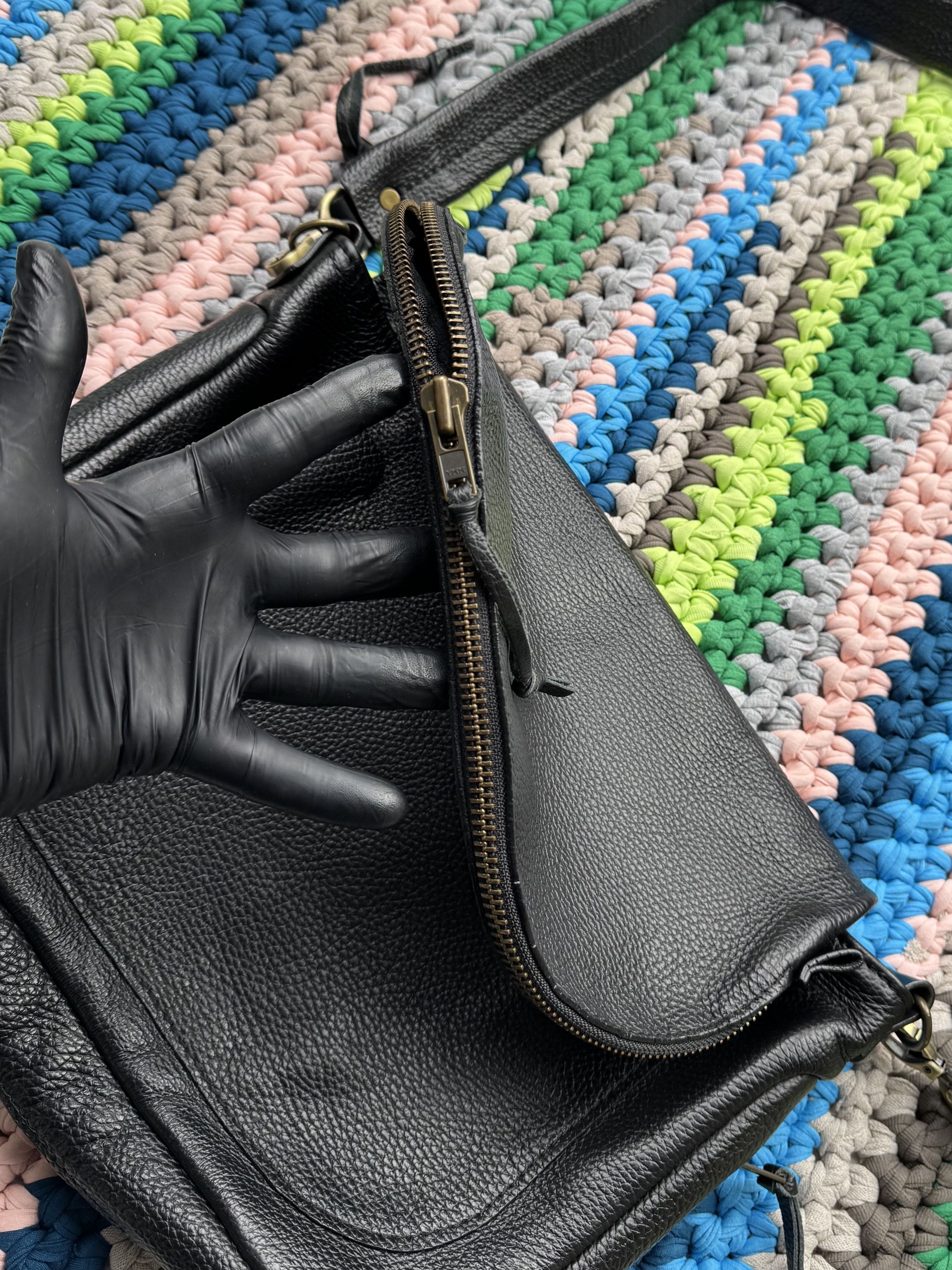 Japanese Brand Vintage Leather Bag With Zippers (ET1)(D15) Size ONE SIZE - 5 Thumbnail
