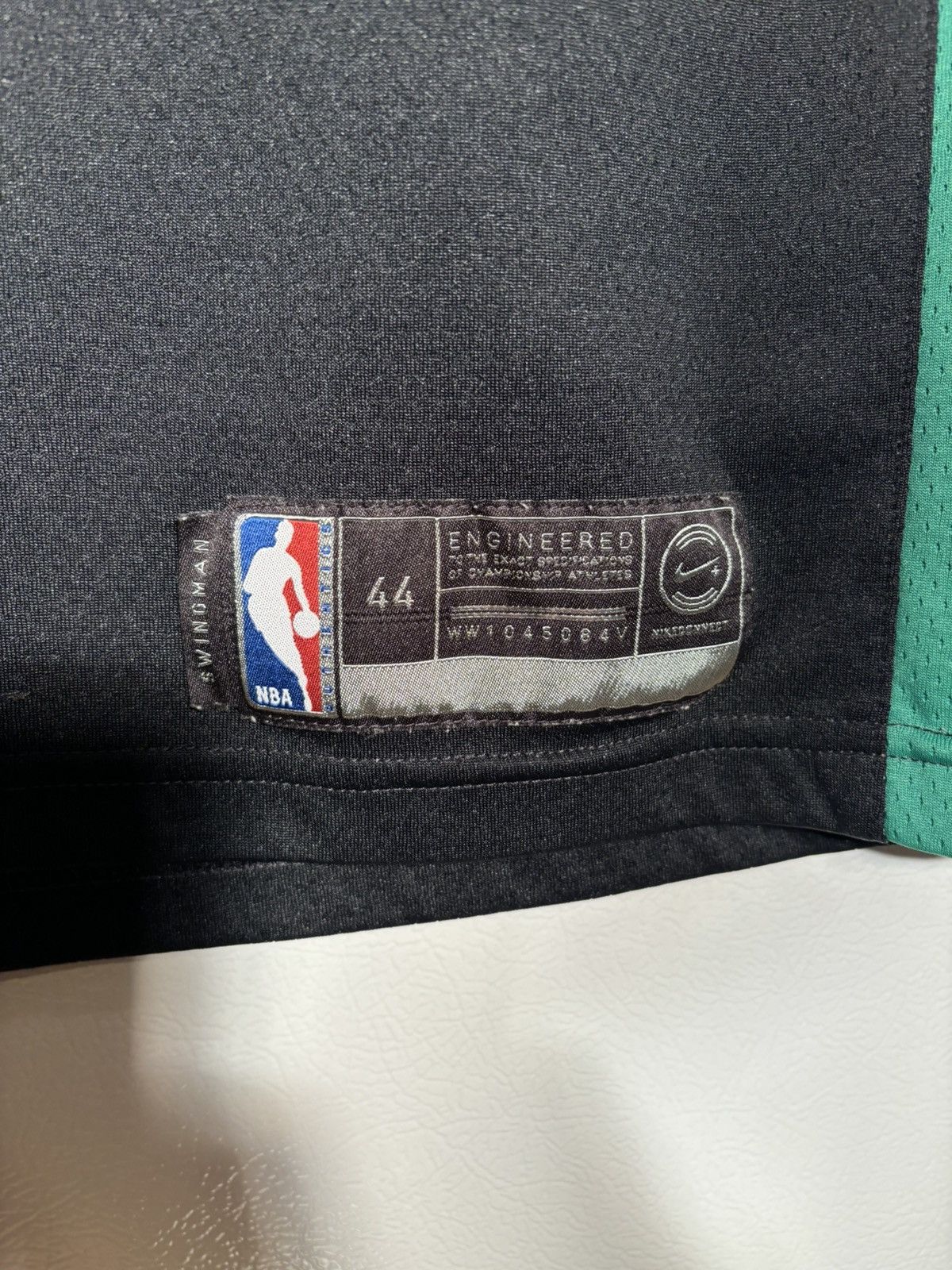 NBA × Nike Kyrie Irving Boston Celtics Nike Swingman Jersey Size US M / EU 48-50 / 2 - 4 Thumbnail