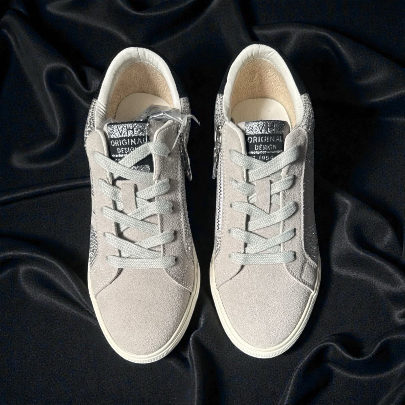Vintage Havana Vintage Havana women's Vita's grey suede w/ rhinestones. Size US 6 / IT 36 - 4 Thumbnail