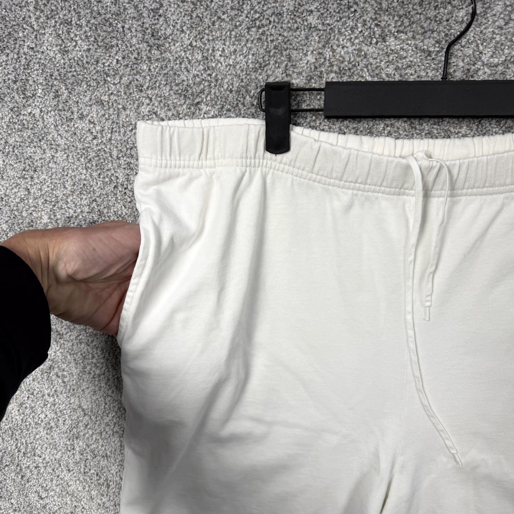 Saks Fifth Avenue REAL CLOTHES Saks Fifth Avenue Shorts Women M White Cotton Jersey Casual Sweat with Elastic Waist Drawstring Pockets Lightweight Breathable Size 32" / US 10 / IT 46 - 2 Thumbnail