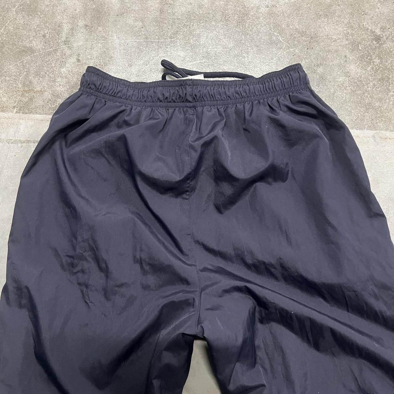 Vintage Vintage Y2K/2000s Baggy Fit Navy Blue Track Pants with pockets and leg zippers! Size US 30 / EU 46 - 6 Thumbnail