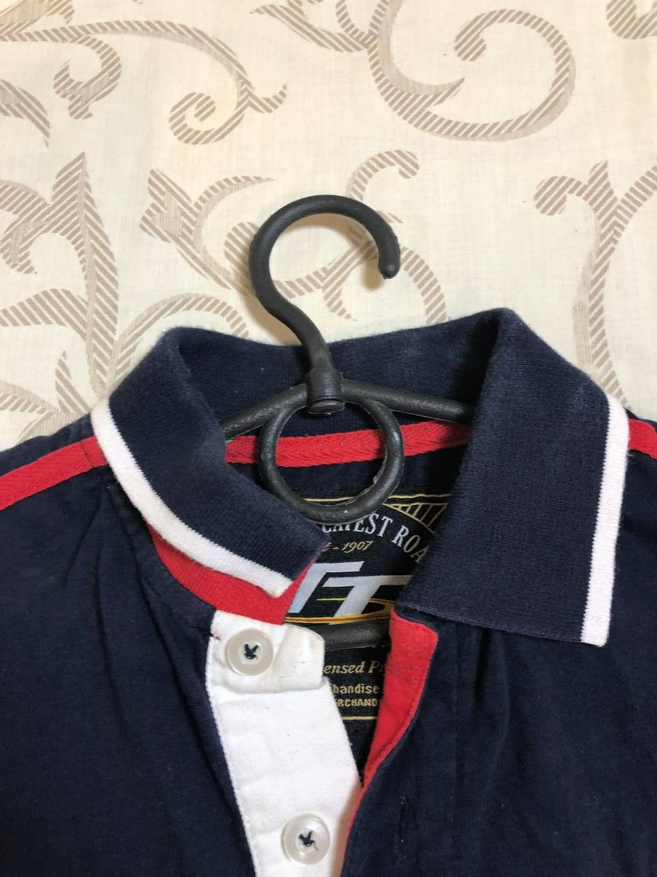 Vintage Official Isle of Man TT Races Navy Blue Polo Shirt Size US S / EU 44-46 / 1 - 8 Thumbnail