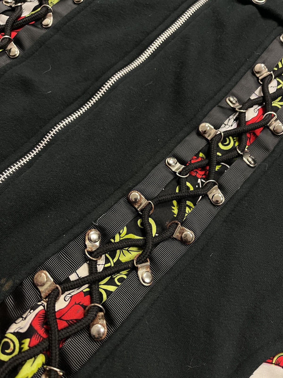 Japanese Brand Ghotic Emo Skull Logo Roses Laced Zip Hoodie Japanese Style Size US S / EU 44-46 / 1 - 9 Thumbnail