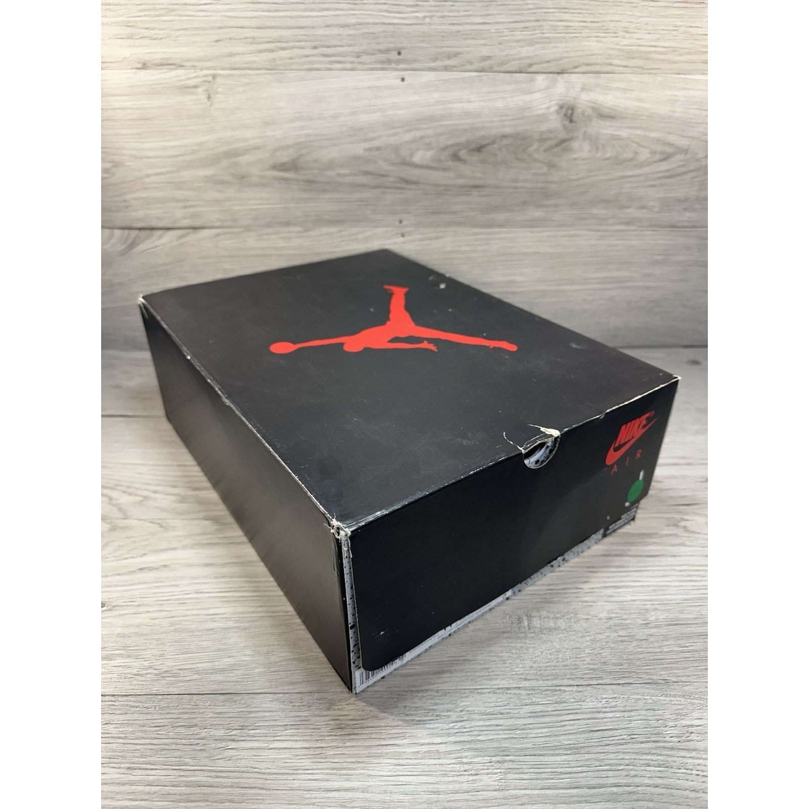 Jordan Brand Air Jordan 5 Retro Fire Red 2025 - Size 11 Size US 11 / EU 44 - 9 Thumbnail