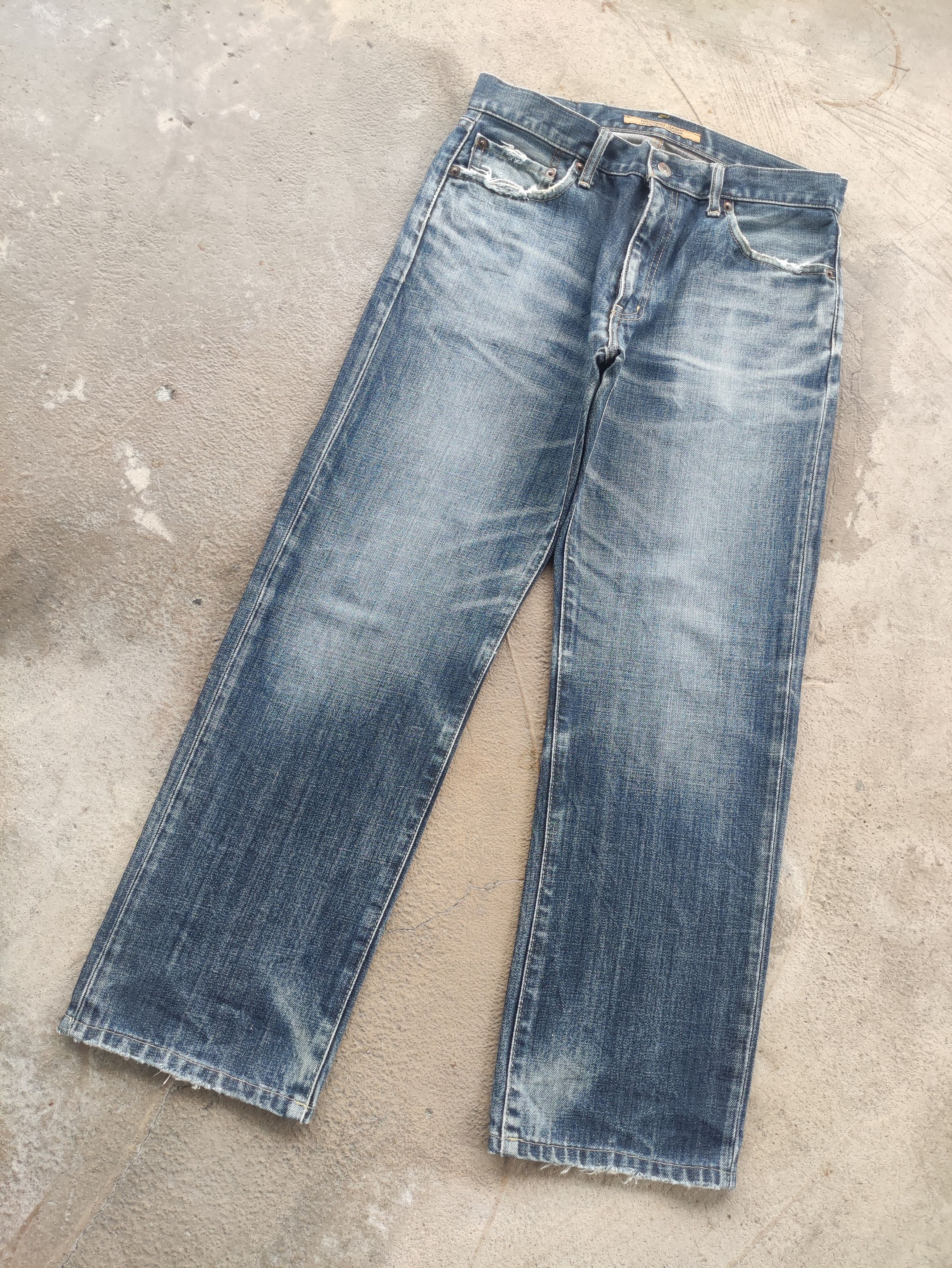 Japanese Brand Vintage Japanese Jean Distressed Faded Denim Size US 32 / EU 48 - 2 Thumbnail