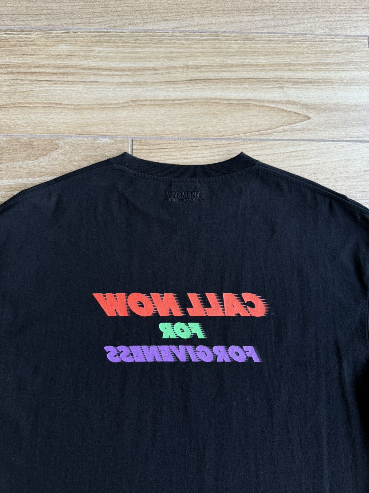 Vetements Vetements 'Call Now For Forgiveness' T-Shirt - Black Size US S / EU 44-46 / 1 - 9 Thumbnail