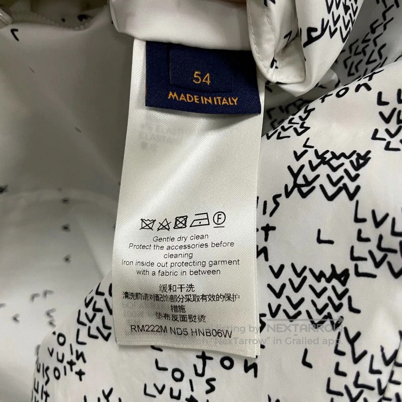 Louis Vuitton louis vuitton gradient logo jacket in white. Size US L / EU 52-54 / 3 - 4 Thumbnail