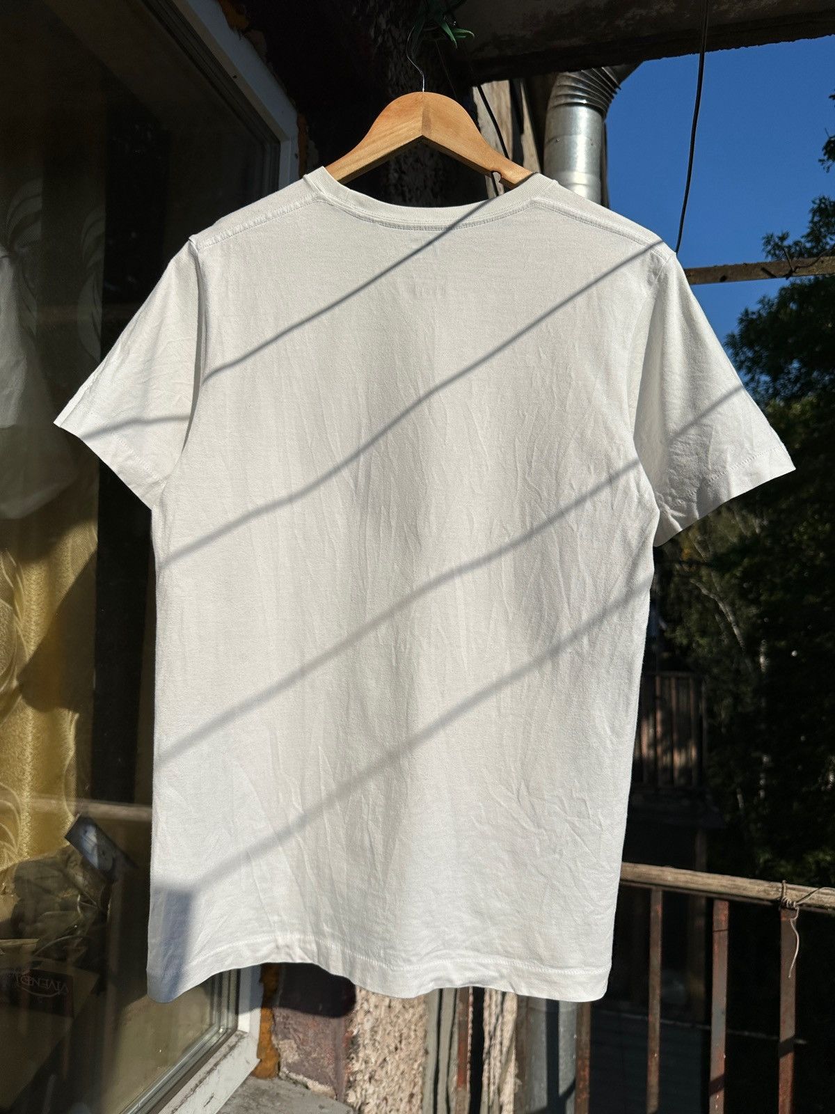 Kaws × Uniqlo Uniqlo x Kaws Sesame Street White T-Shirt Size US M / EU 48-50 / 2 - 8 Thumbnail