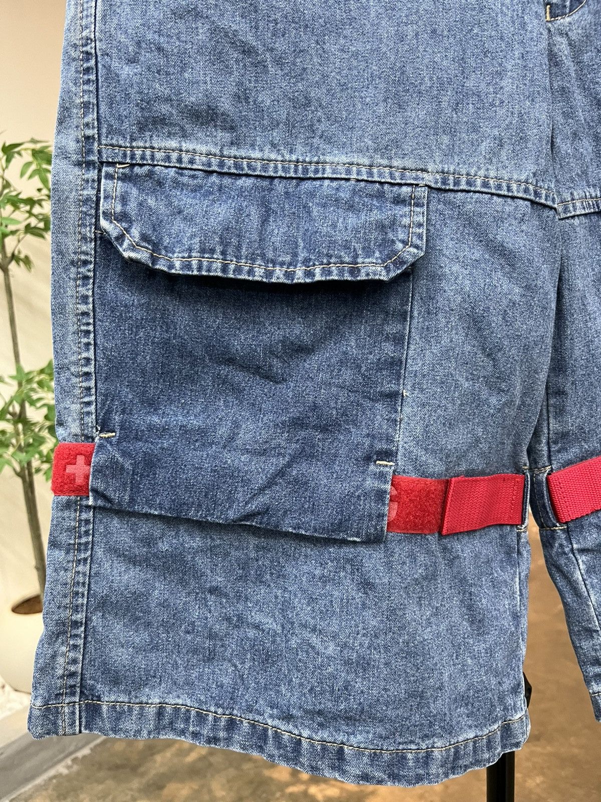 Marithe + Francois Girbaud Vintage Marithé François Girbaud Denim Cargo Shorts Size US 34 / EU 50 - 6 Thumbnail