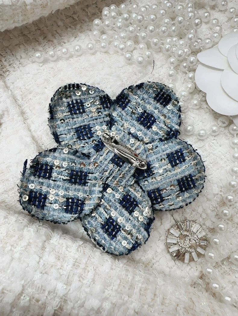 Chanel Chanel Blue Plaid Sequin Camellia Brooch Size ONE SIZE - 2 Thumbnail