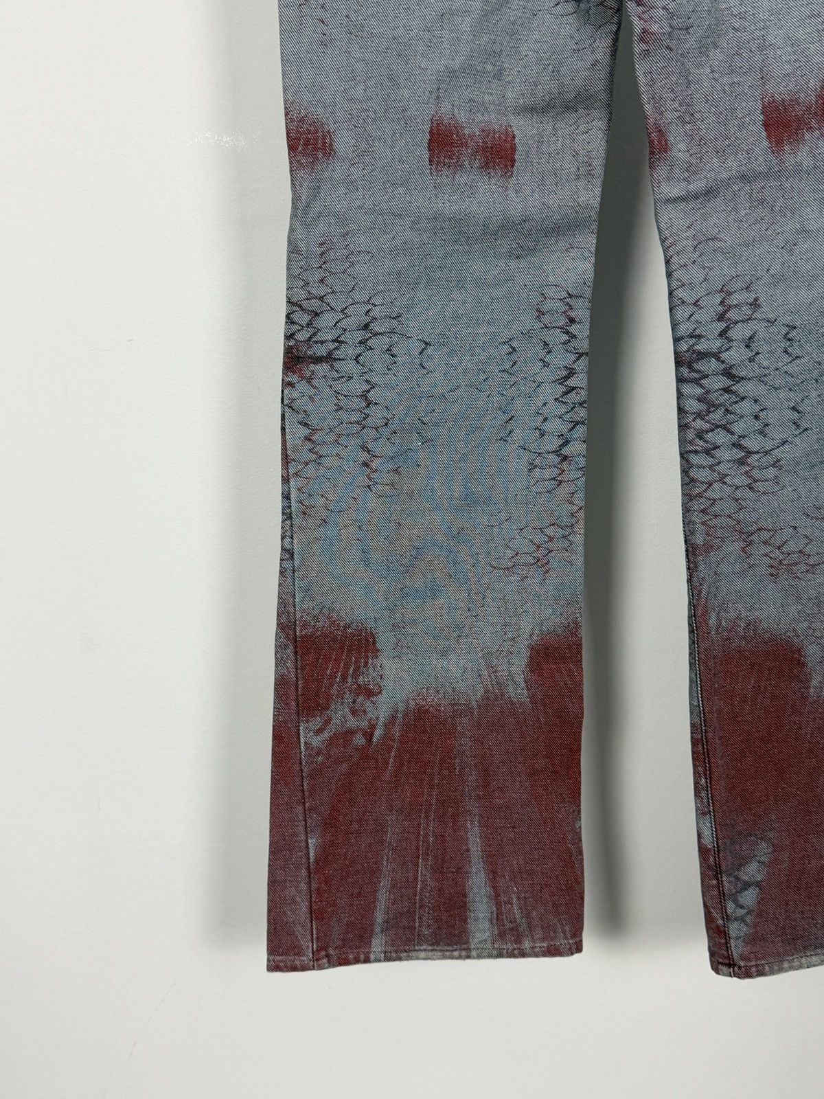 Roberto Cavalli Roberto Cavalli S/S2001 Flared Bleeding Python Scale Jeans Size 30" / US 8 / IT 44 - 12 Thumbnail