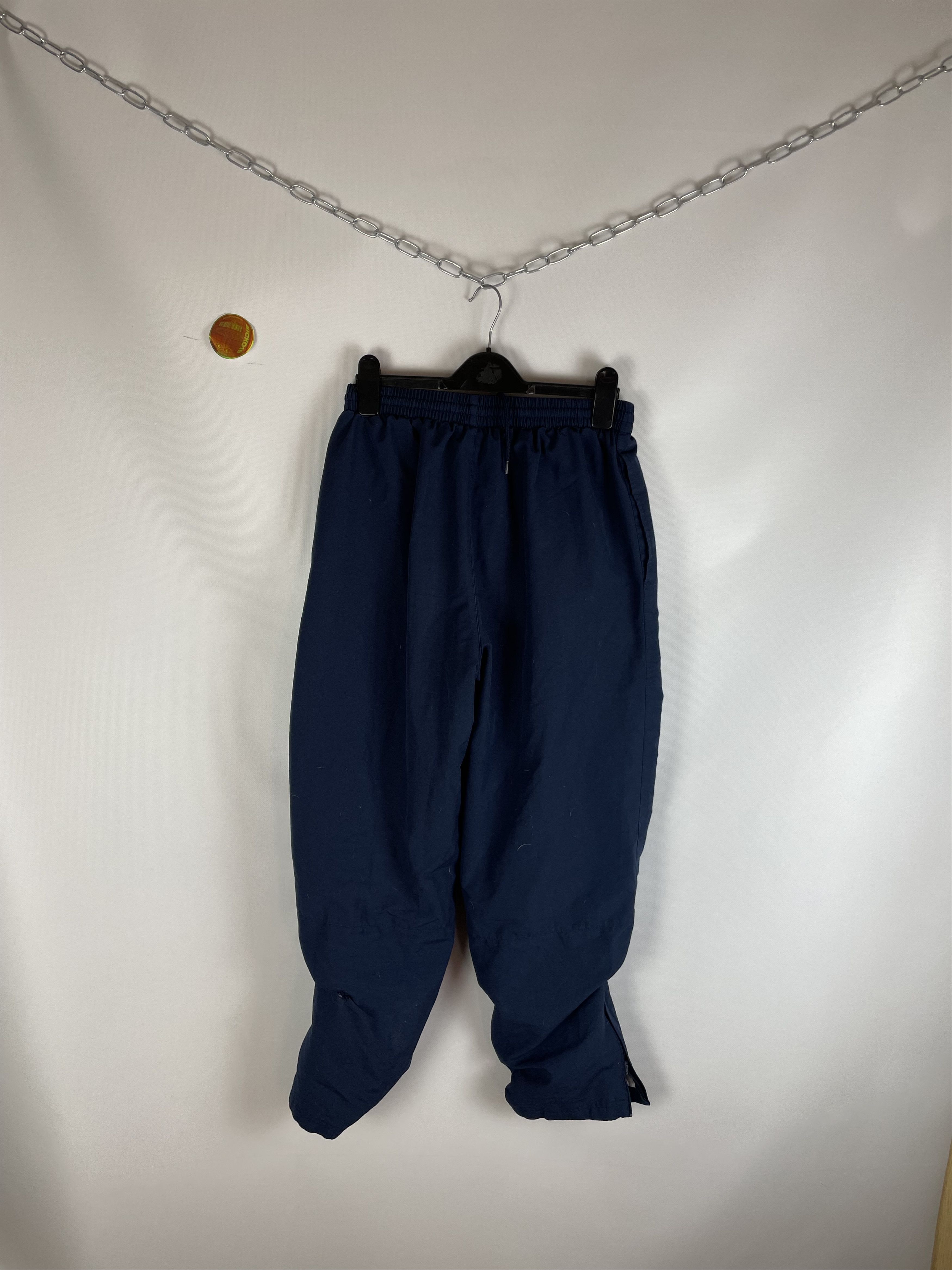 Umbro Umbro navy nylon track pants vintage baggy Size US 32 / EU 48 - 4 Thumbnail