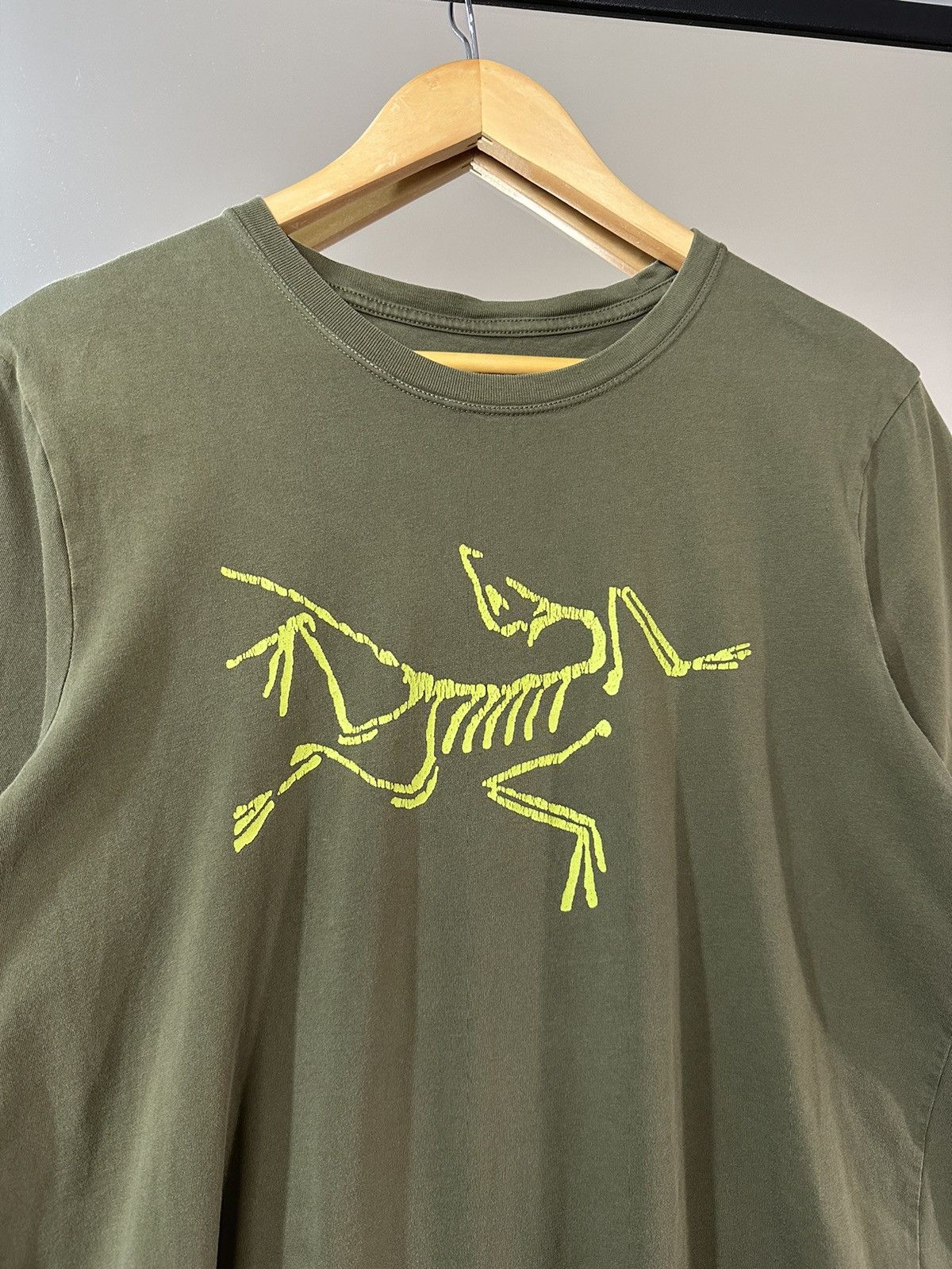 Arc'teryx Vintage Arc’teryx Skeletal Big Logo T-Shirt Archival Rare Size US M / EU 48-50 / 2 - 2 Thumbnail