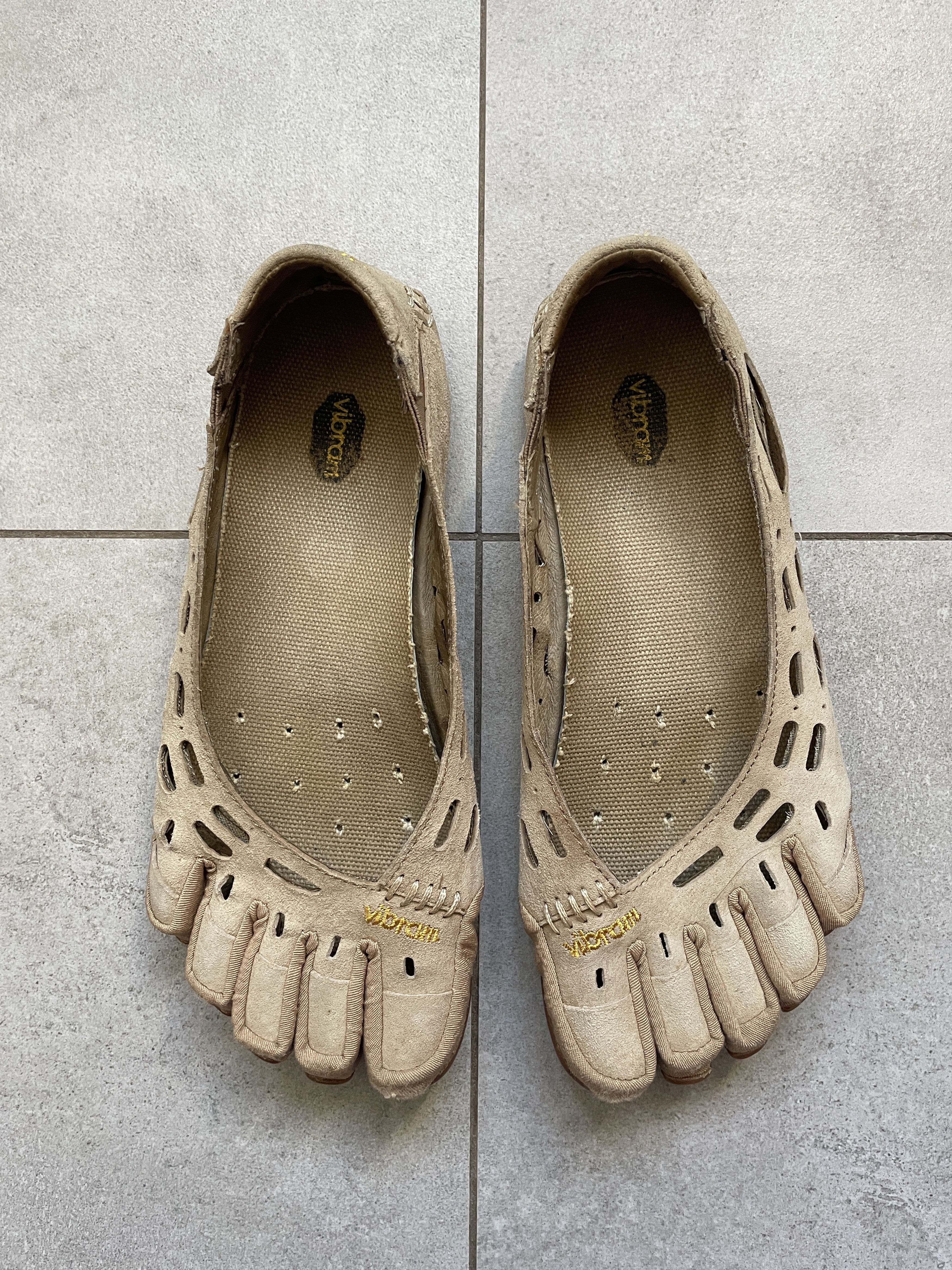 Vibram VIBRAM FIVEFINGERS BAREFOOT BEIGE BALENCI TYPE SHOES | Grailed