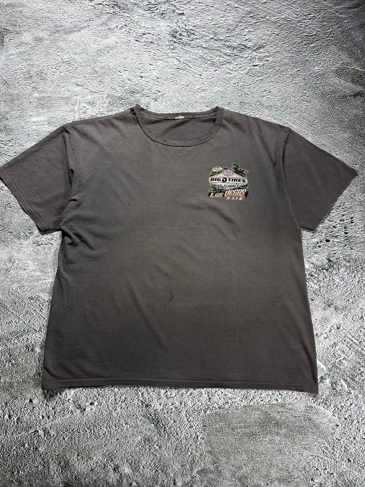 Anvil × Vintage Vintage trashed t-shirt Anvil Las Vegas Big O Tires 2012 Size US XXL / EU 58 / 5 - 1 Thumbnail