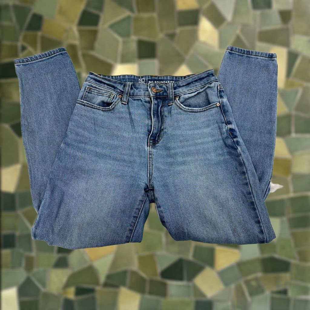 Vintage NO Boundaries NOBO Womens Juniors Jeans Size 3 Distressed Denim Jeans Pants Blue Regular Rise Mid 26.5in Inseam 25in Waist Womens Size 26" / US 2 / IT 38 - 1 Thumbnail