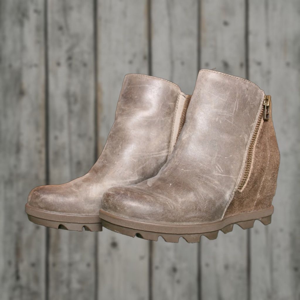SOREL SOREL Joan Of Arctic Wedge Zip Distressed Brown Leather & Suede Booties Sz. 6.5 Womens Boots Size US 7 / IT 37 - 1 Thumbnail