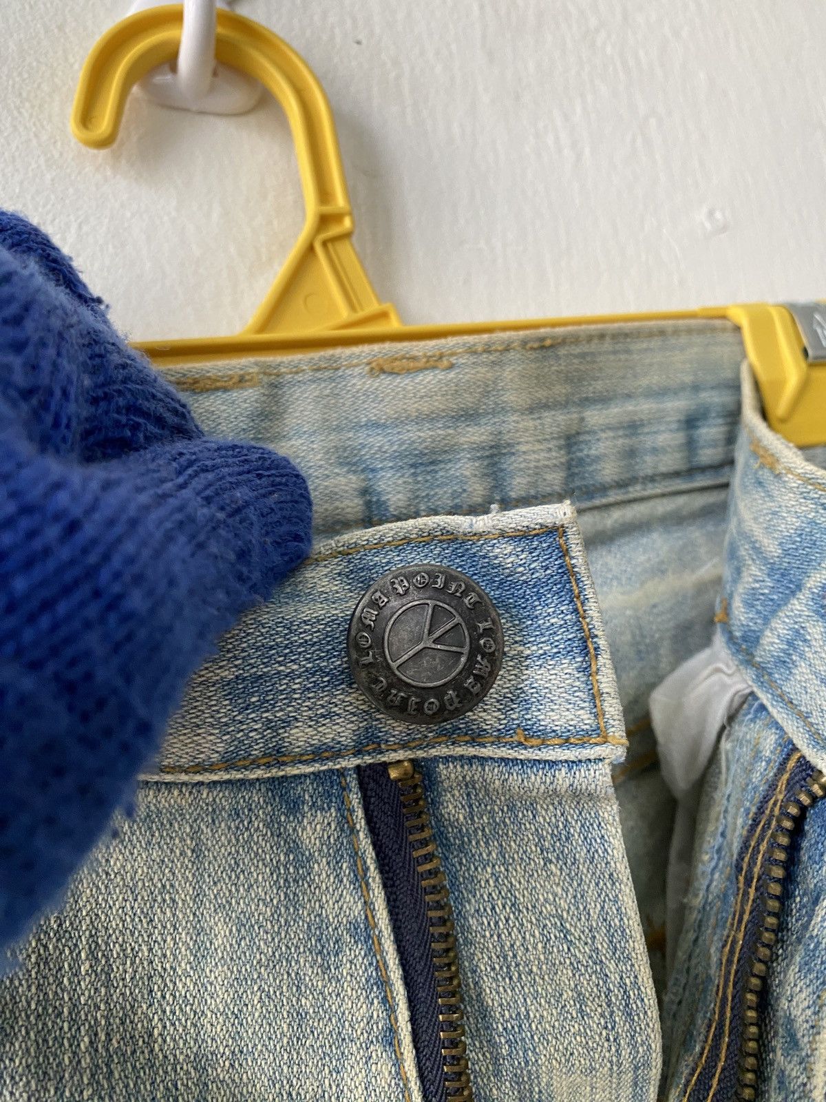 If Six Was Nine × Japanese Brand Japanese Brand Peace Design Rusty Distressed Denim Size US 33 - 16 Thumbnail