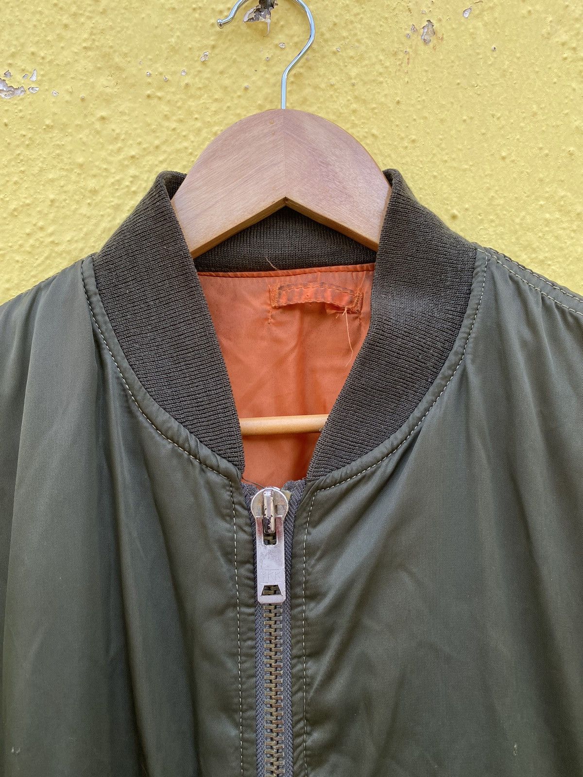 Vintage Vintage Ma-1 flying bomber jacket Size US L / EU 52-54 / 3 - 6 Thumbnail