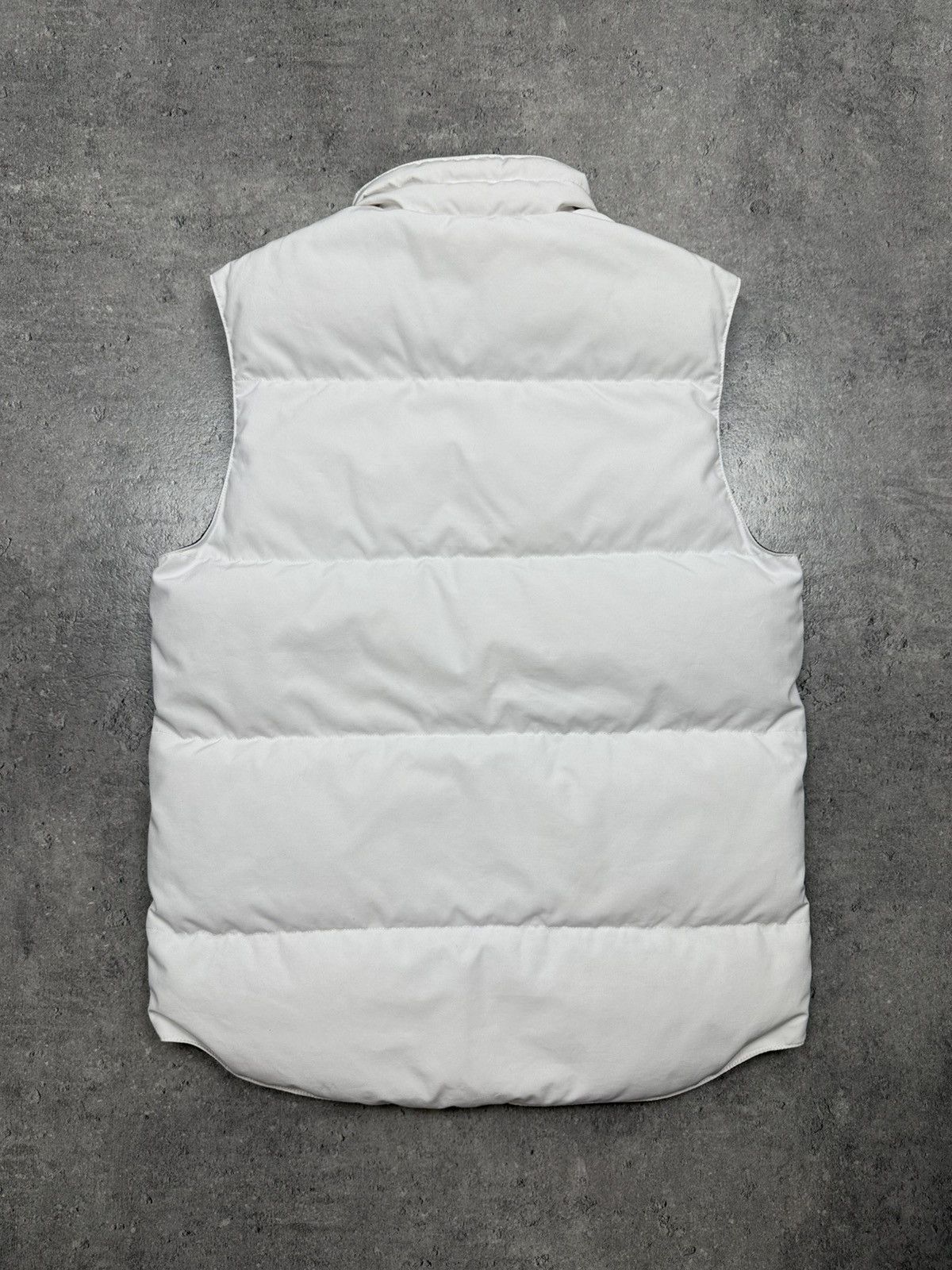 Canada Goose Streetwear Canada Goose Vest Limited Edition White Logo 00s Size US M / EU 48-50 / 2 - 9 Thumbnail
