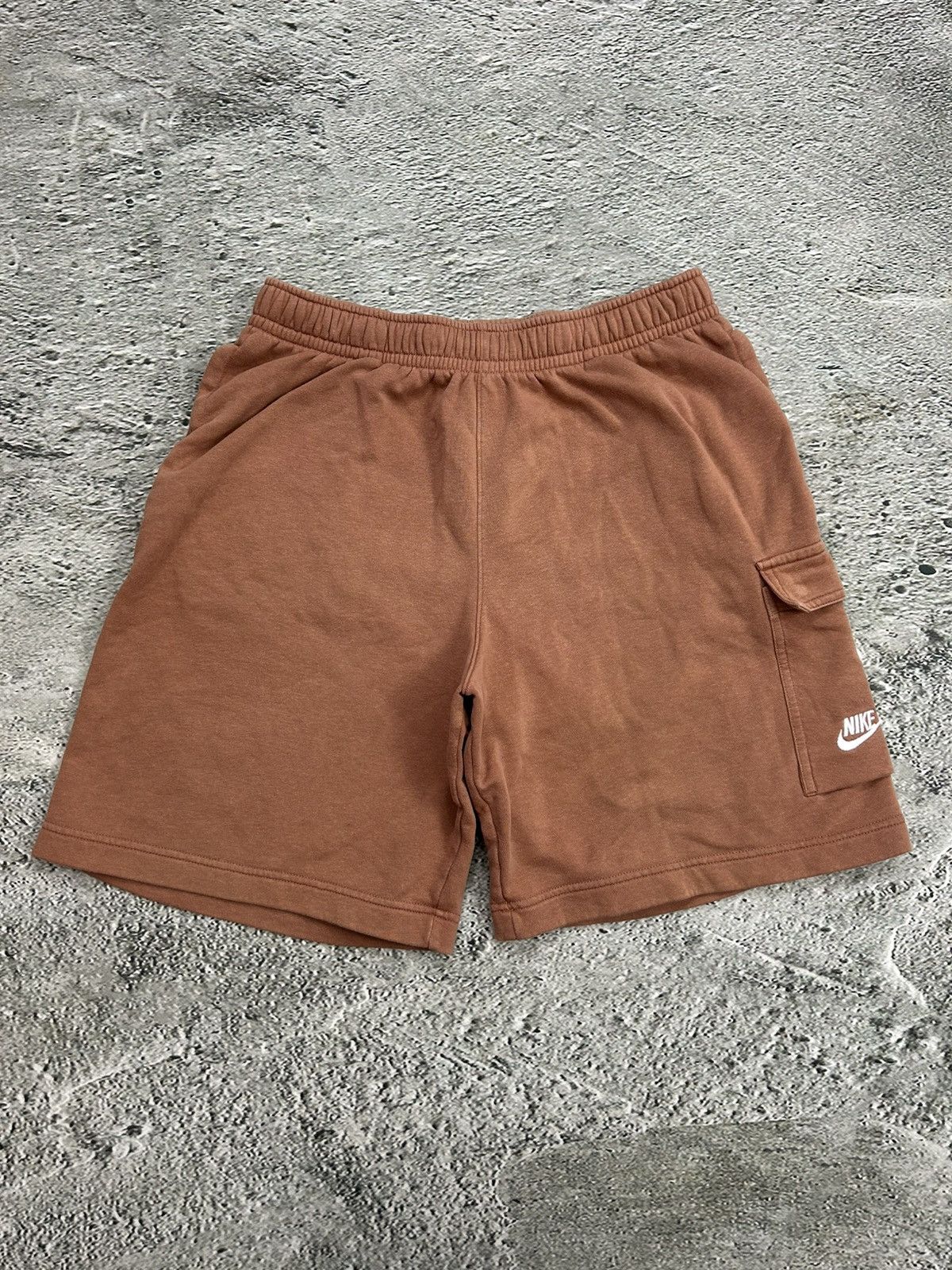 Nike × Vintage Nike vintage brown shorts small logo Sweatpants cargo Size US 30 / EU 46 - 1 Thumbnail