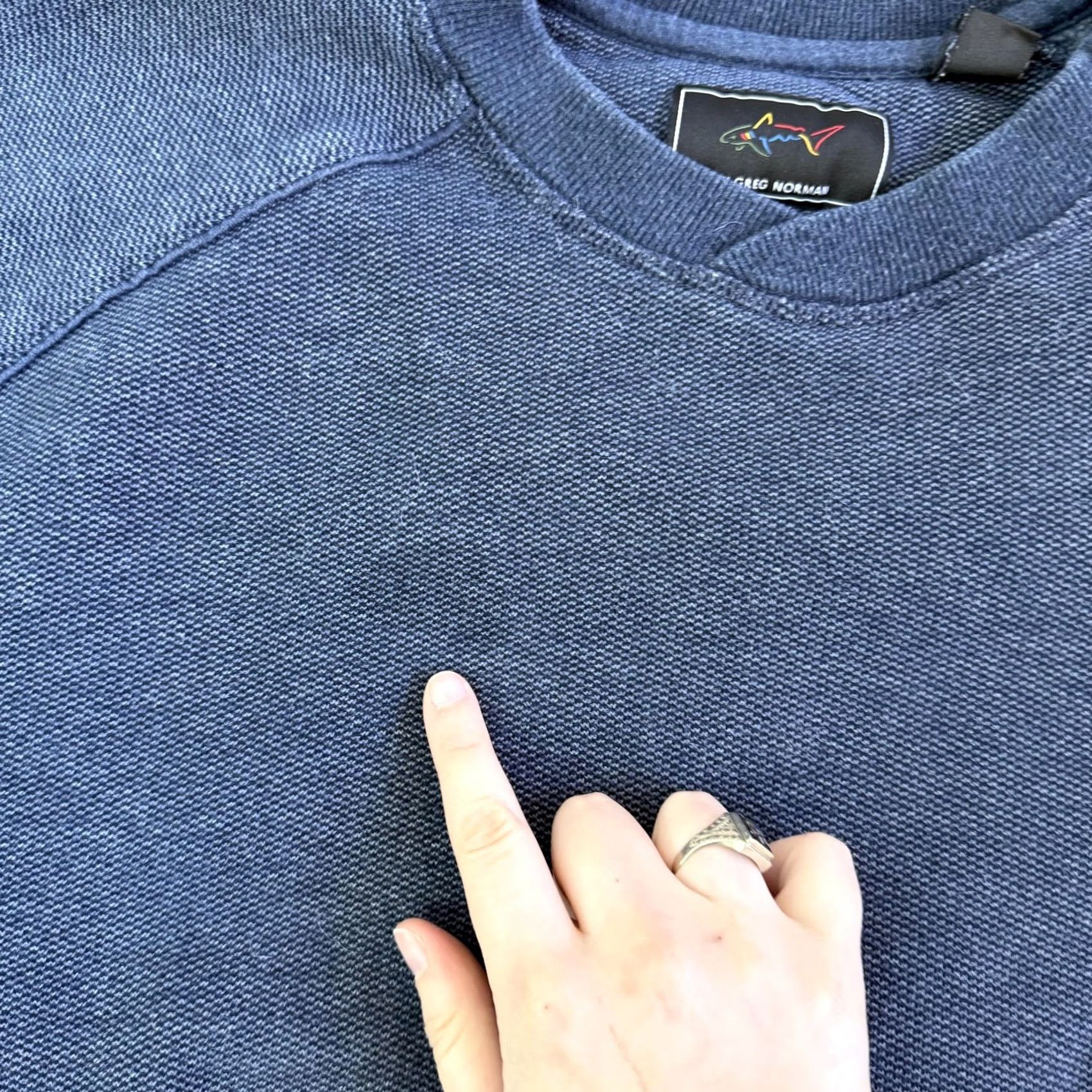 Vintage Greg Norman Sweatshirt Mens 2XL Blue Fleece Crewneck Pullover Golf Shark Logo Size US XXL / EU 58 / 5 - 2 Thumbnail