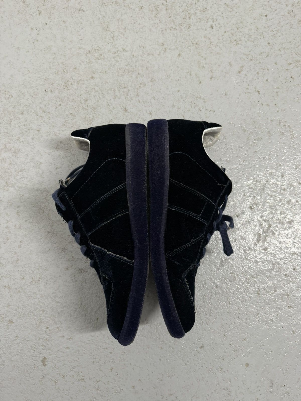 Maison Margiela Maison Margiela Replica VelourSneakers Size US 8.5 / IT 38.5 - 3 Thumbnail