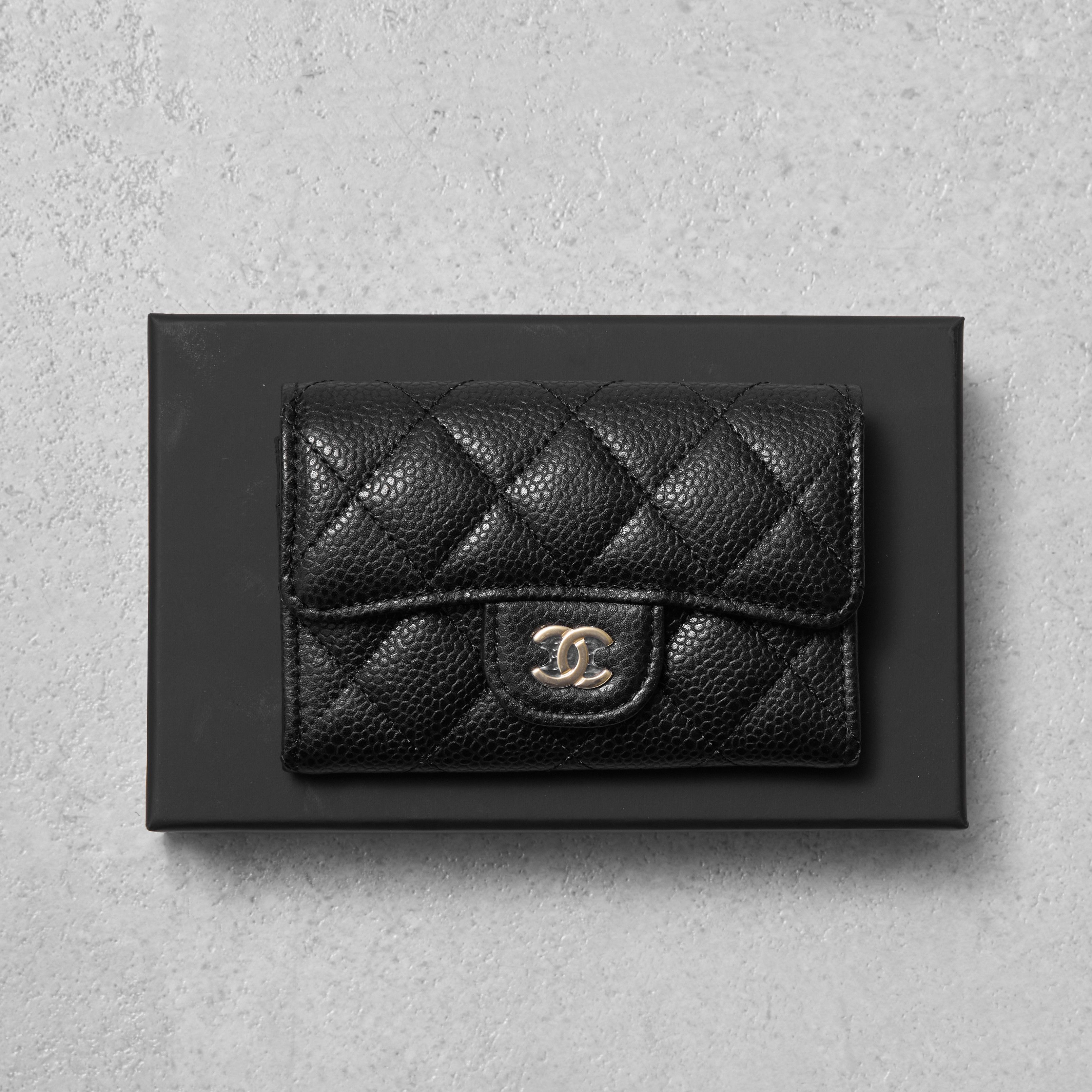 Chanel CHANEL Flap Card Hold Veau Graine/MJP Noir Size ONE SIZE - 1 Thumbnail