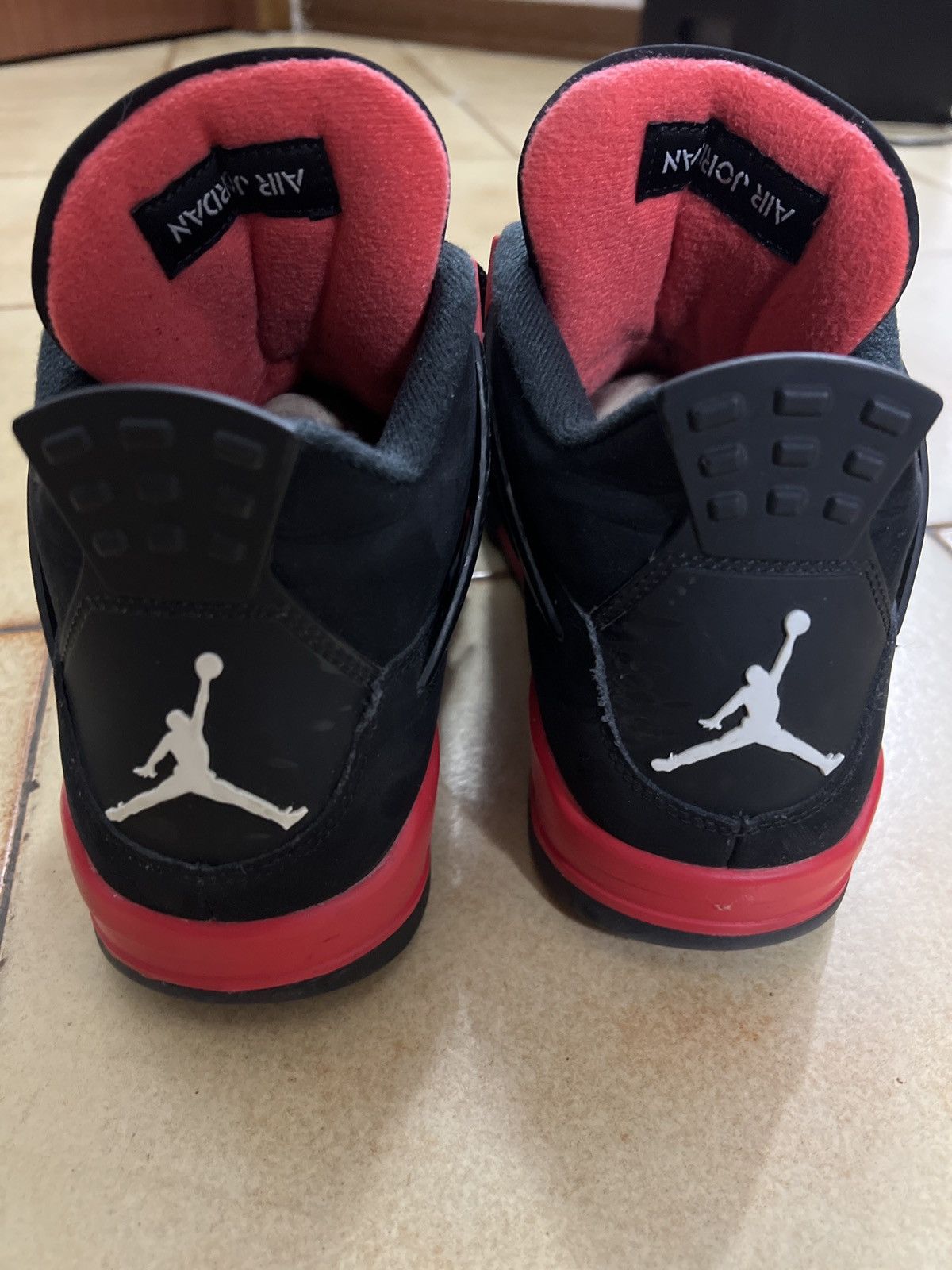 Jordan Brand Air jordan 4 retro red thunder Size US 10.5 / EU 43-44 - 1 Thumbnail