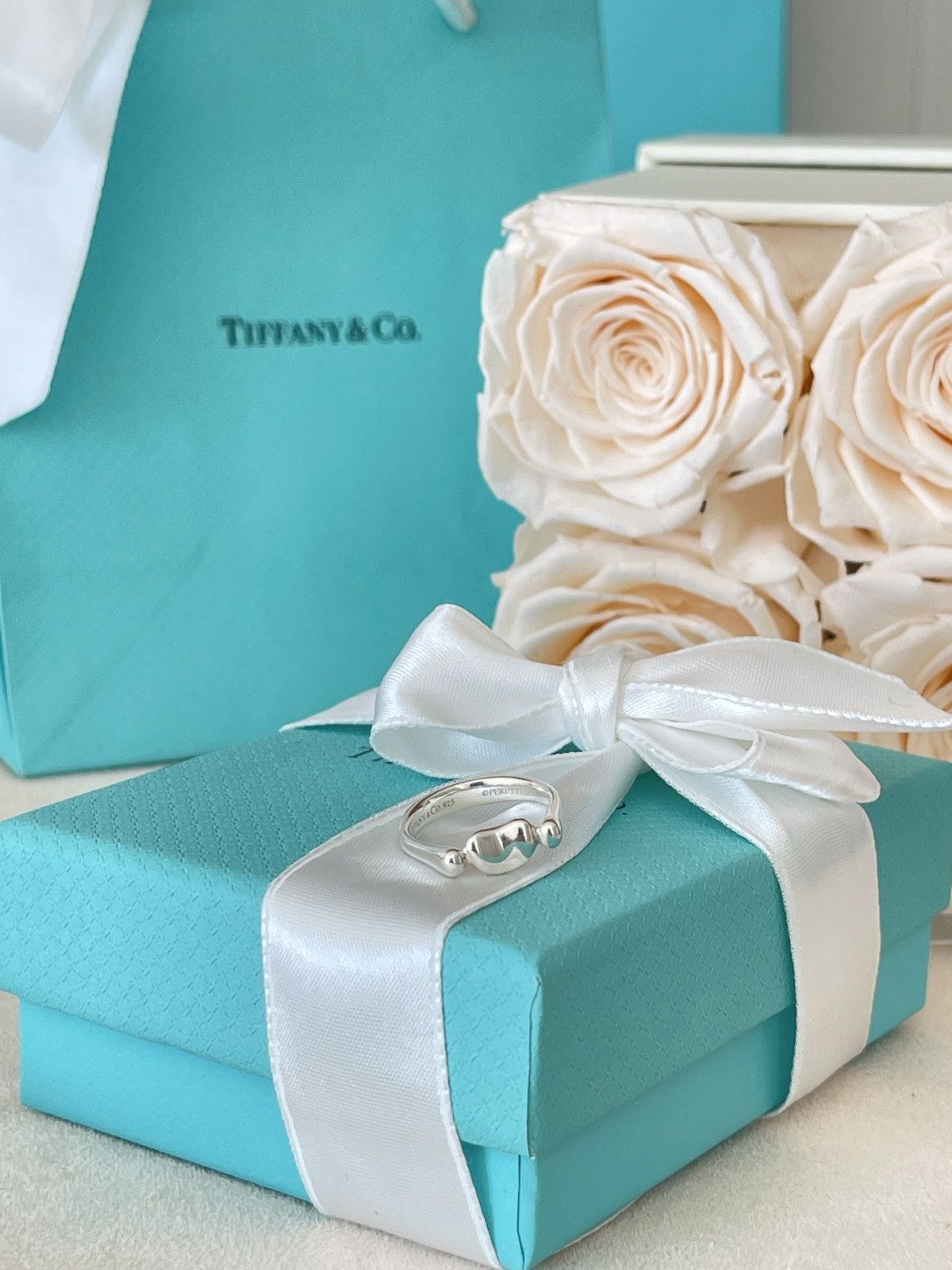 Tiffany & Co. Tiffany & Co. Elsa Peretti Bean Ring Silver 5 NEW $450 Size ONE SIZE - 12 Thumbnail