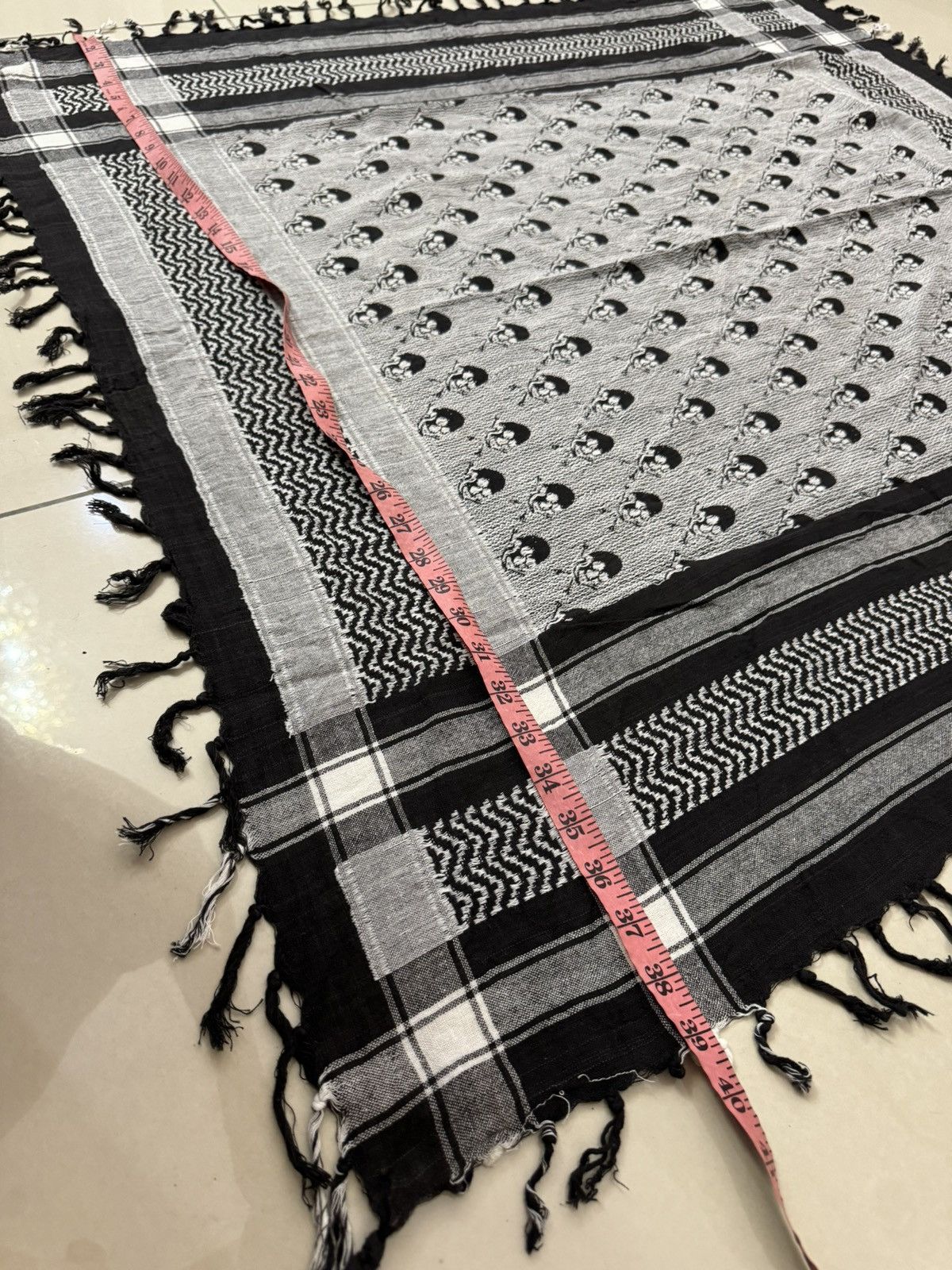 Other SKULLS MOTIVE KEFFIYEH SHEMAGH ARABIC STYLE SCARF Size ONE SIZE - 8 Thumbnail