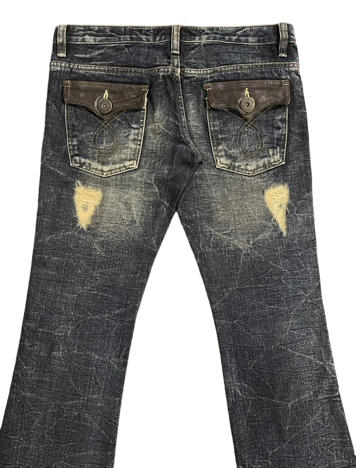 If Six Was Nine Vintage Lvcat Casva Distressed Flared Jeans Size 28" / US 6 / IT 42 - 7 Thumbnail
